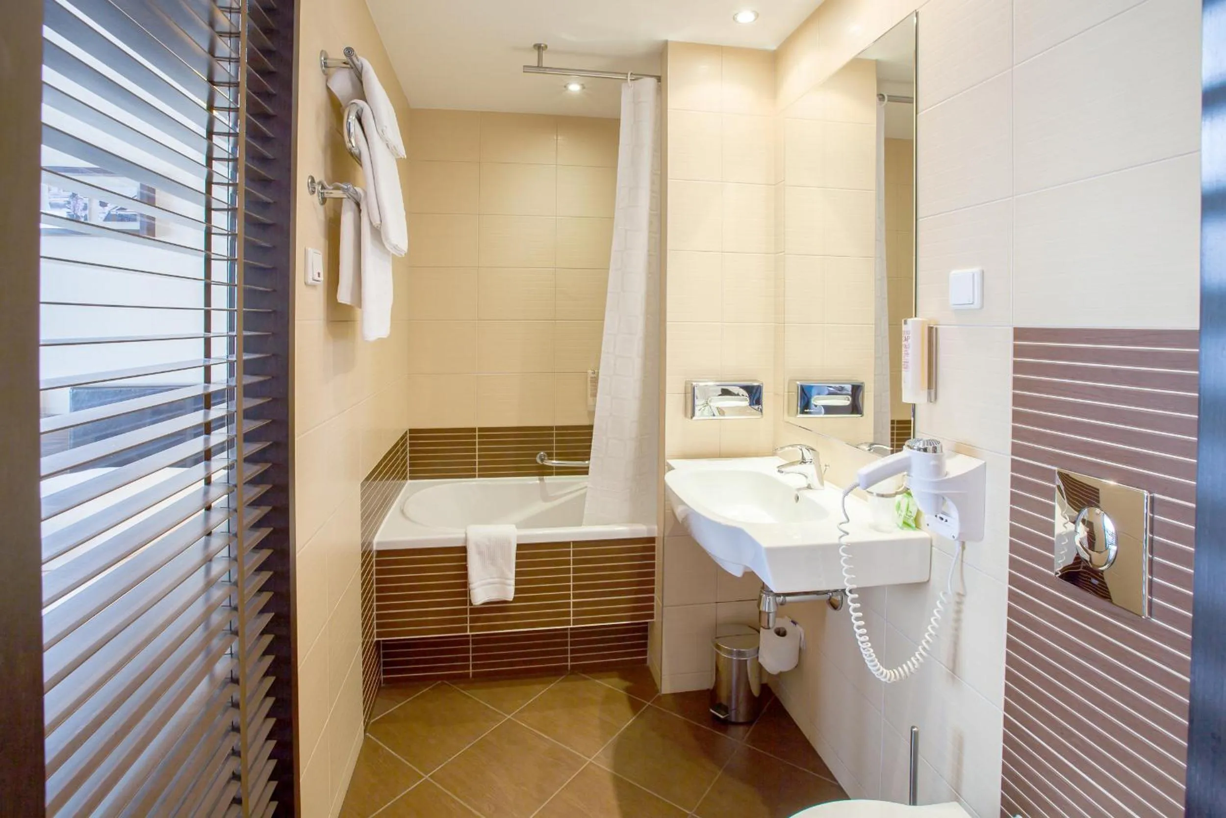 Bathroom in Qubus Hotel Łódź