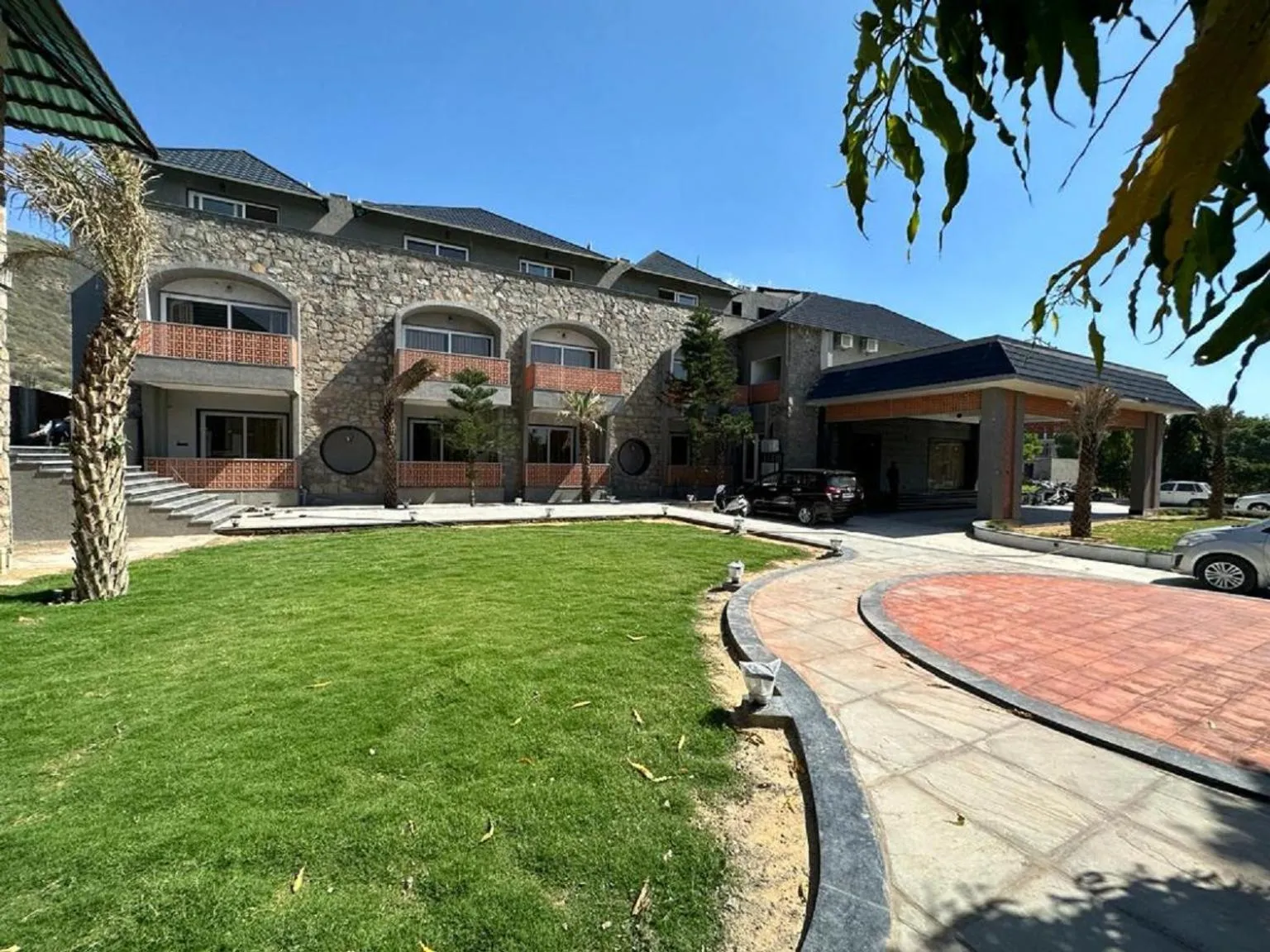 Property building in Nature Retreat Resorts- Life in Nature