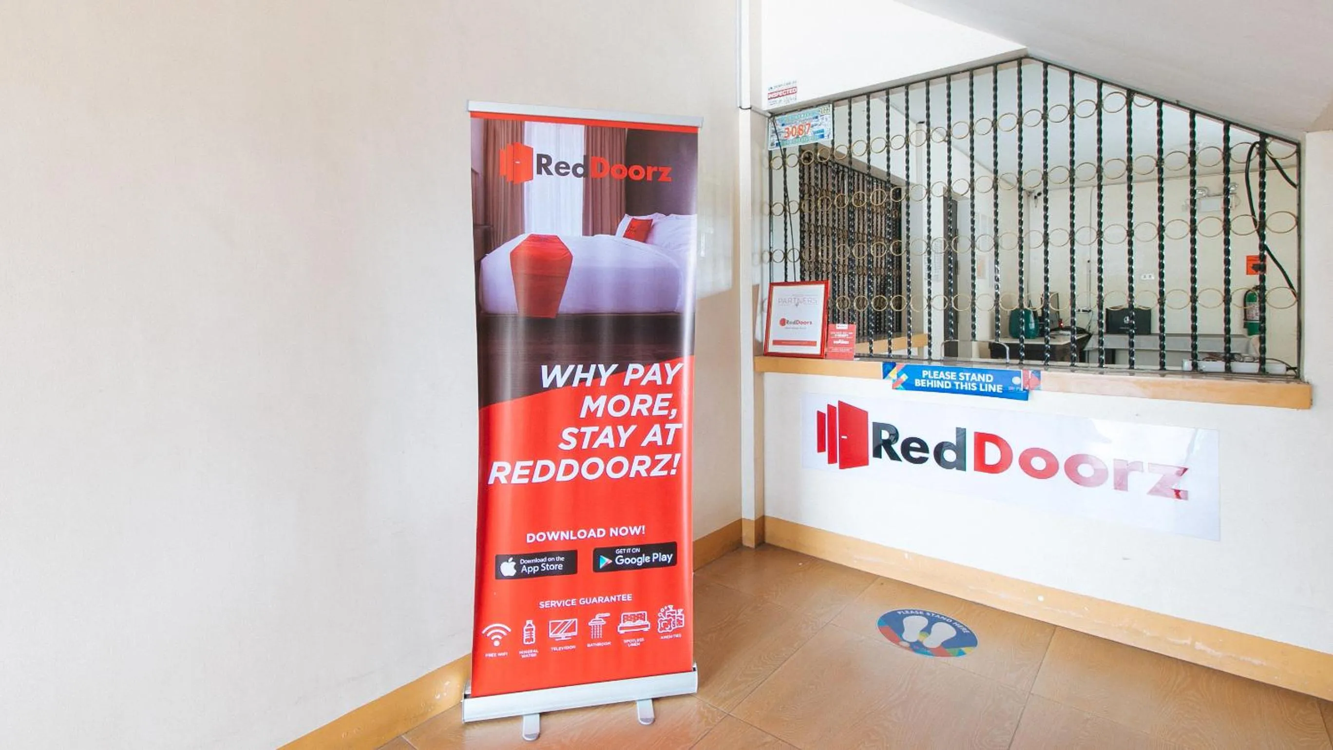 Lobby or reception in RedDoorz @ Golden Skye Hotel Guagua