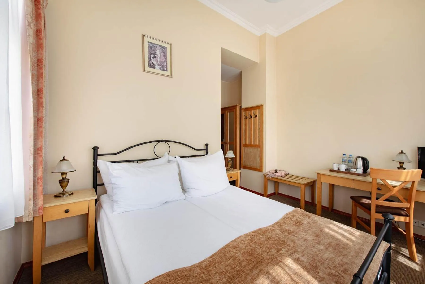 furniture, Bed in Villa Sedan - Destigo Hotels