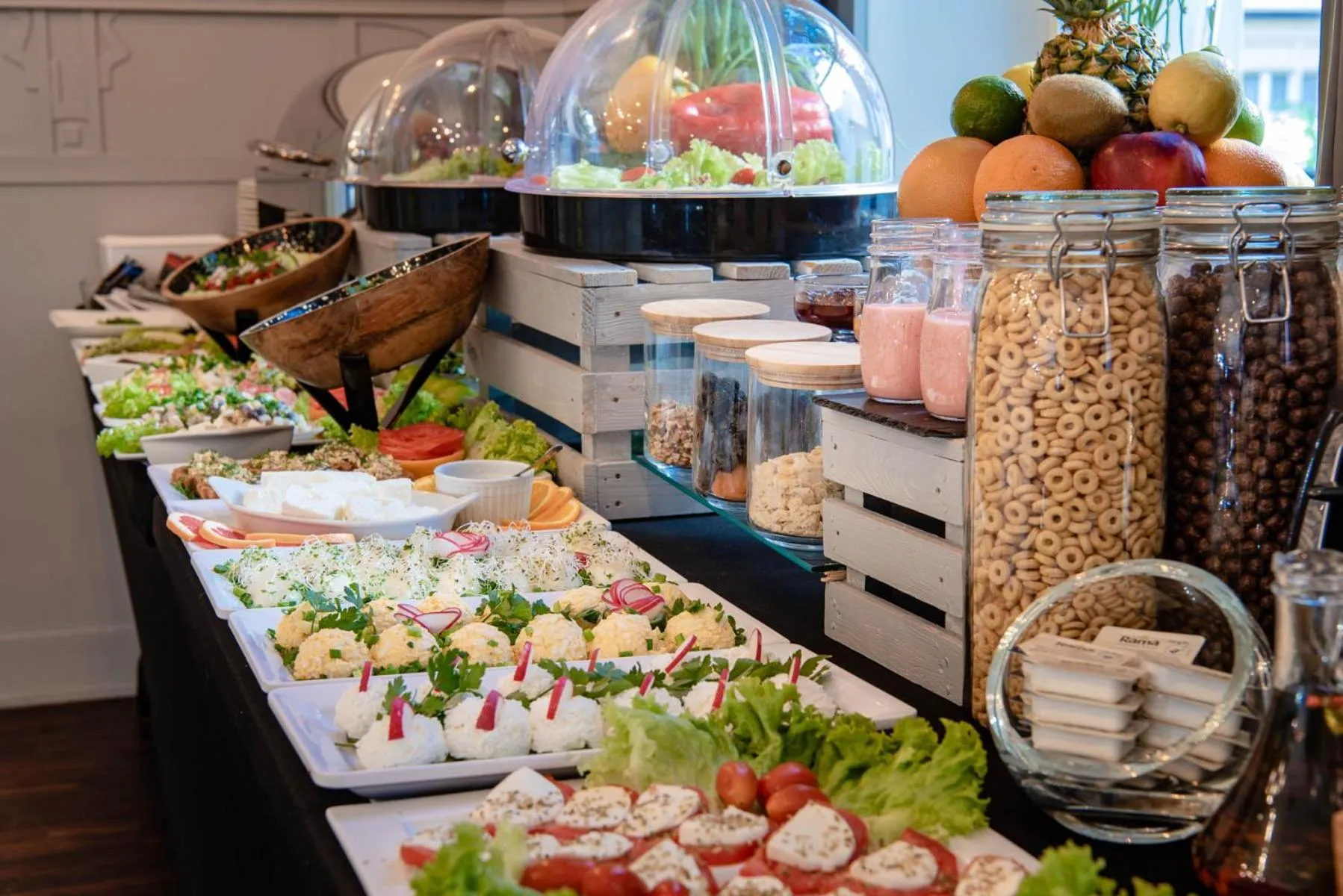 Food in Villa Sedan - Destigo Hotels