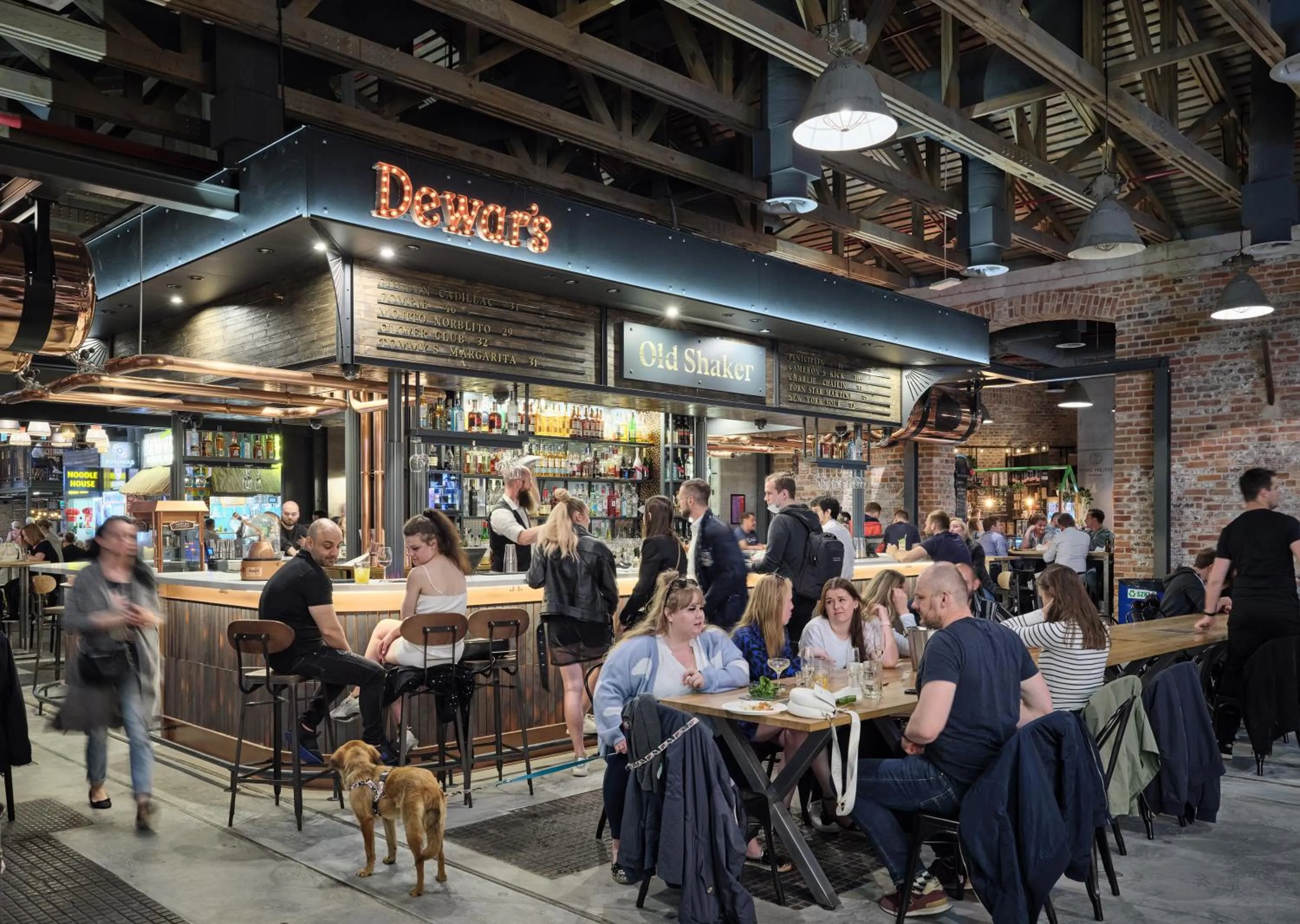 Restaurant/places to eat in Hilton Warsaw City Hotel