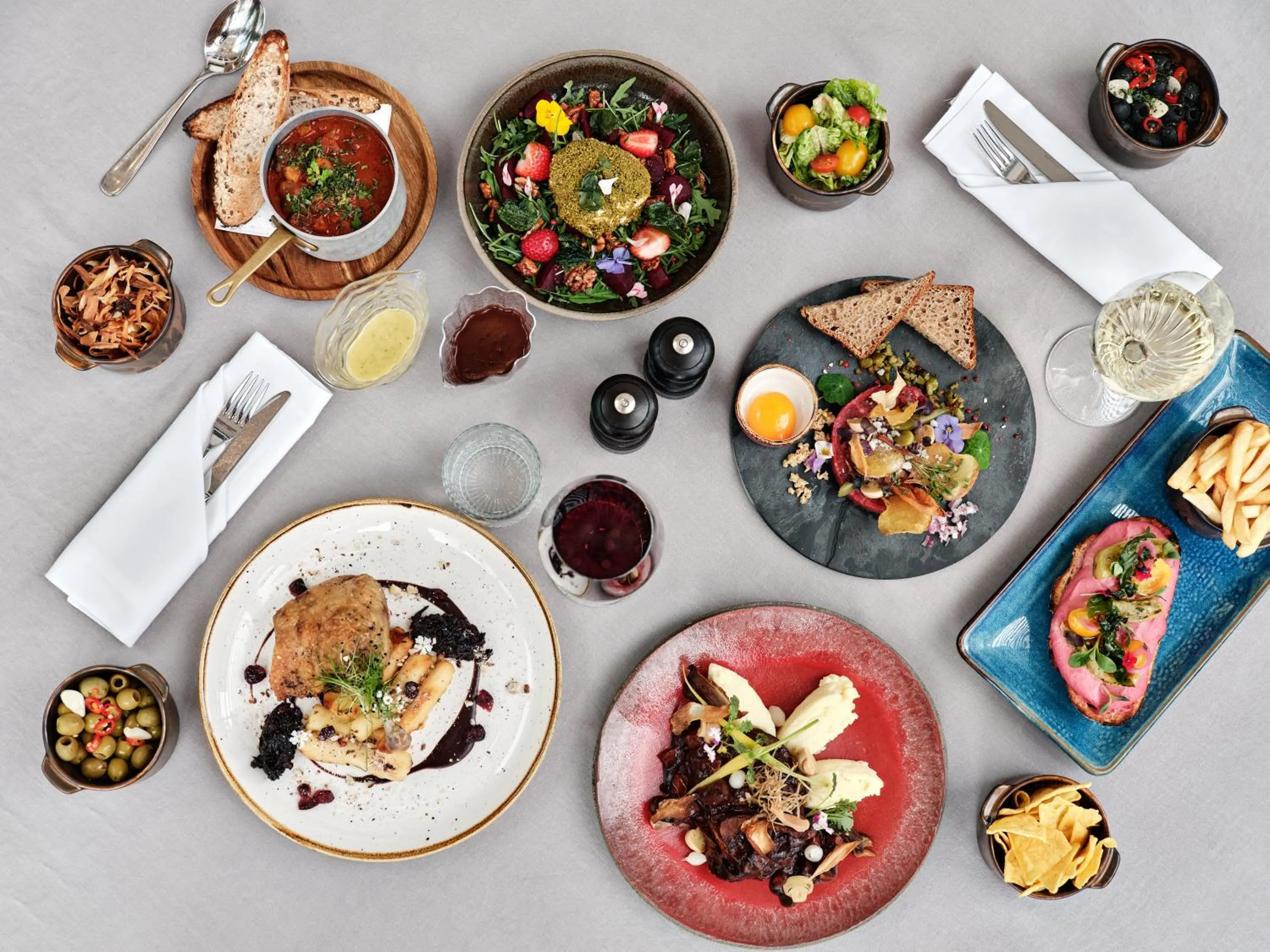 Restaurant/places to eat in Hilton Warsaw City Hotel