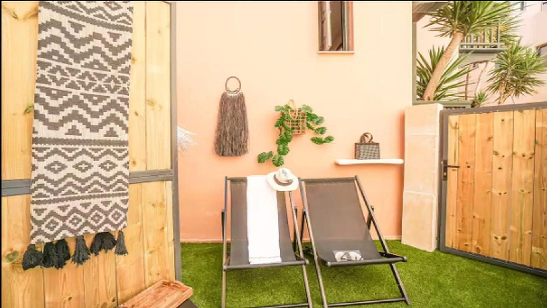 Balcony/Terrace in Gateway Suites