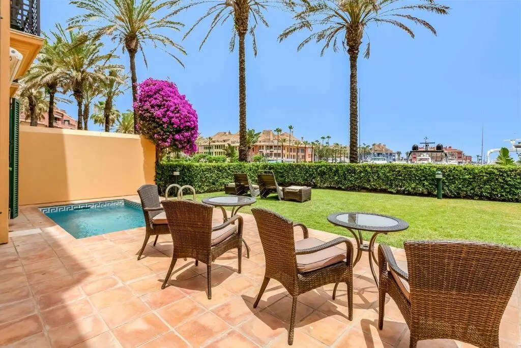 YOLO Spaces - Sotogrande Marina Boutique Apartment