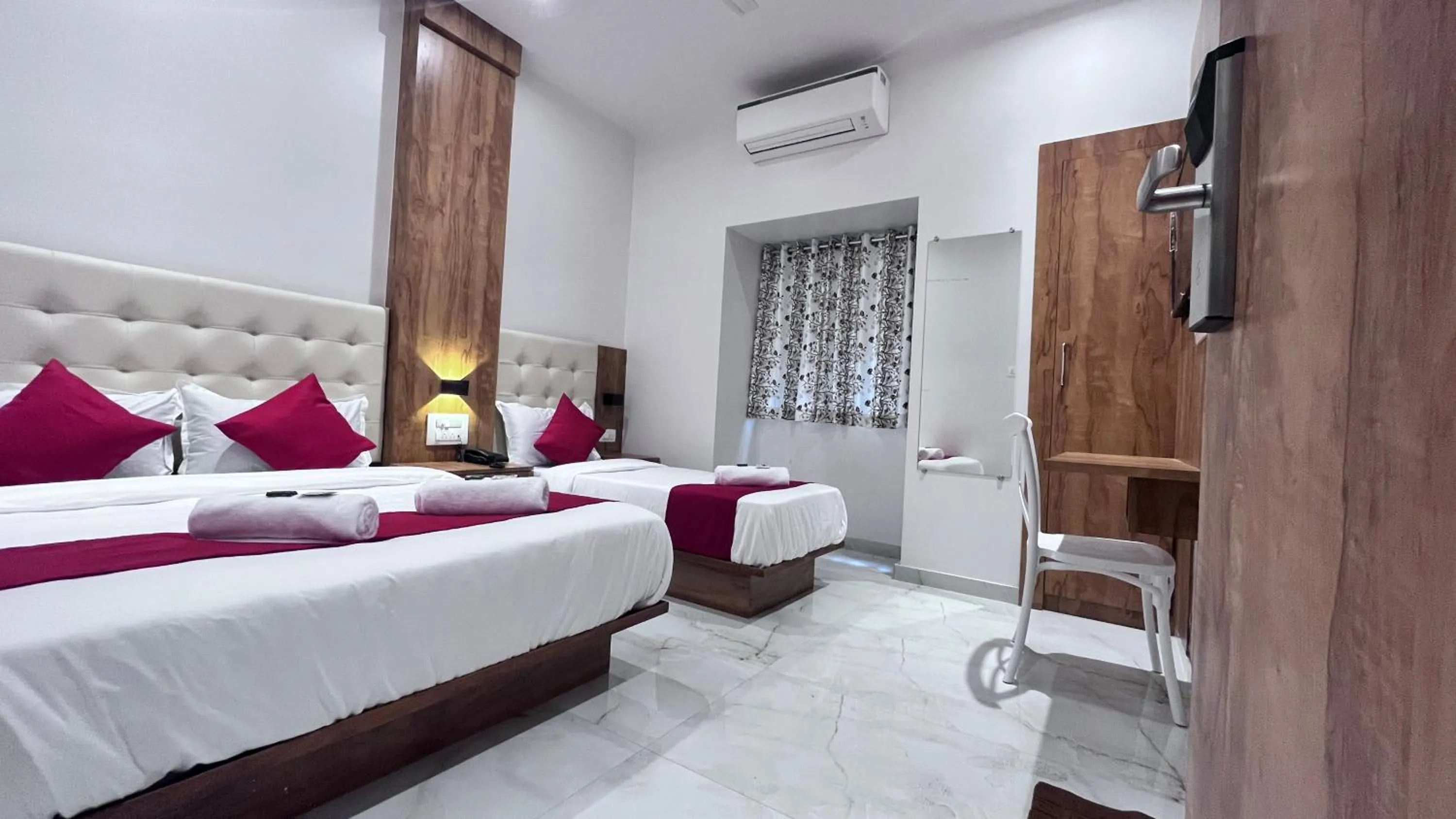 Bed in Hotels Heraa International