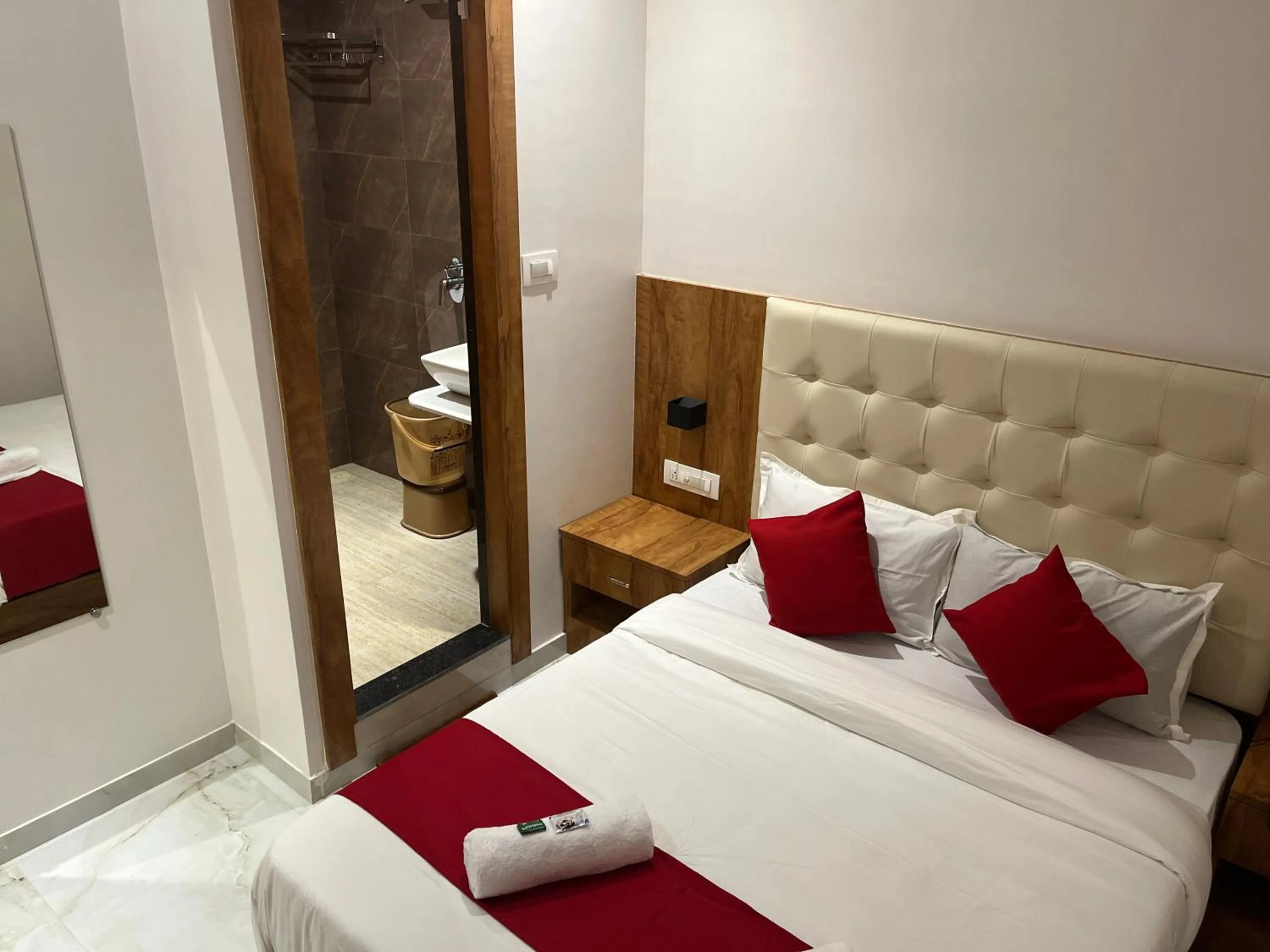 Bed in Hotels Heraa International