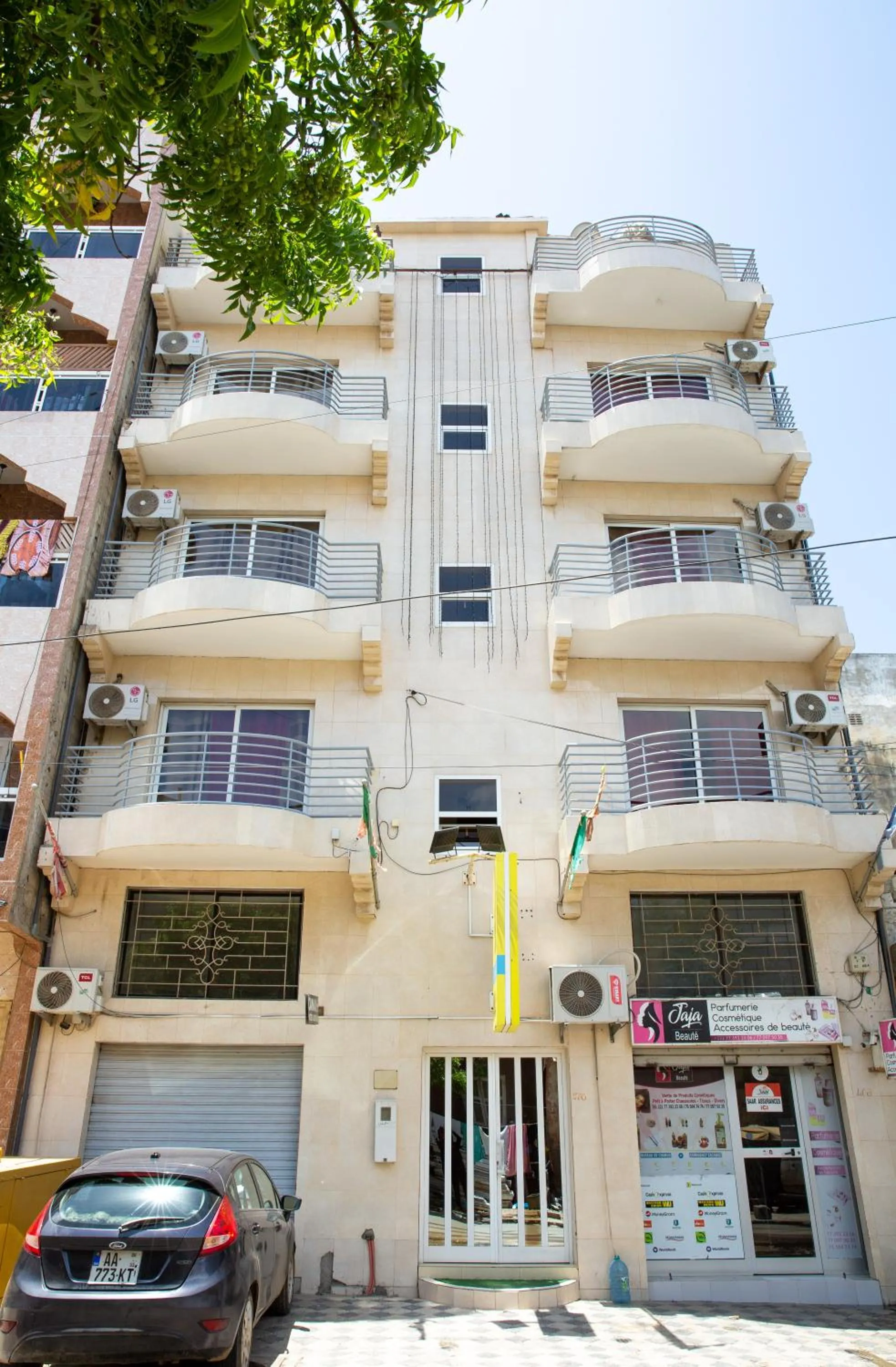 Property building in Résidence De La Porte Du Millenaire