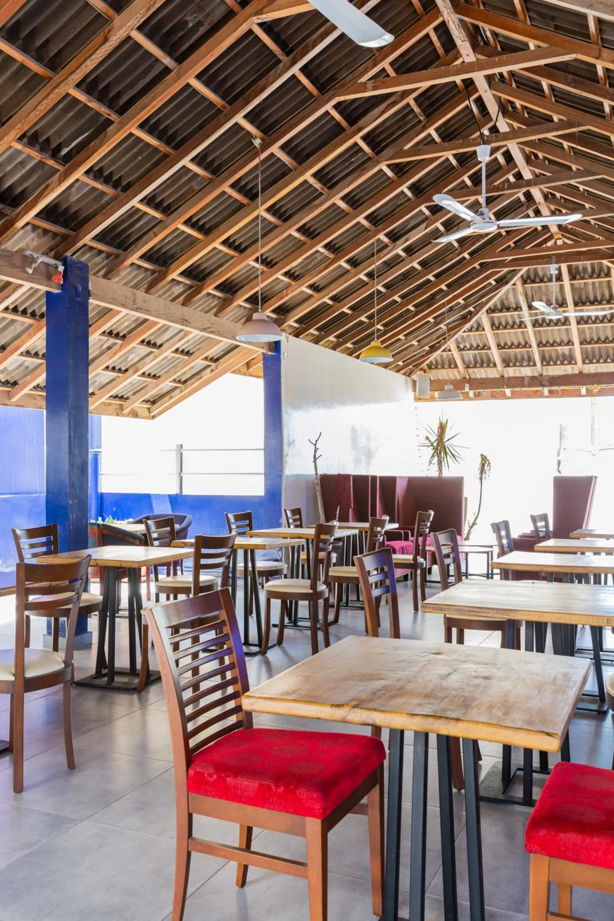 Restaurant/places to eat in Résidence De La Porte Du Millenaire