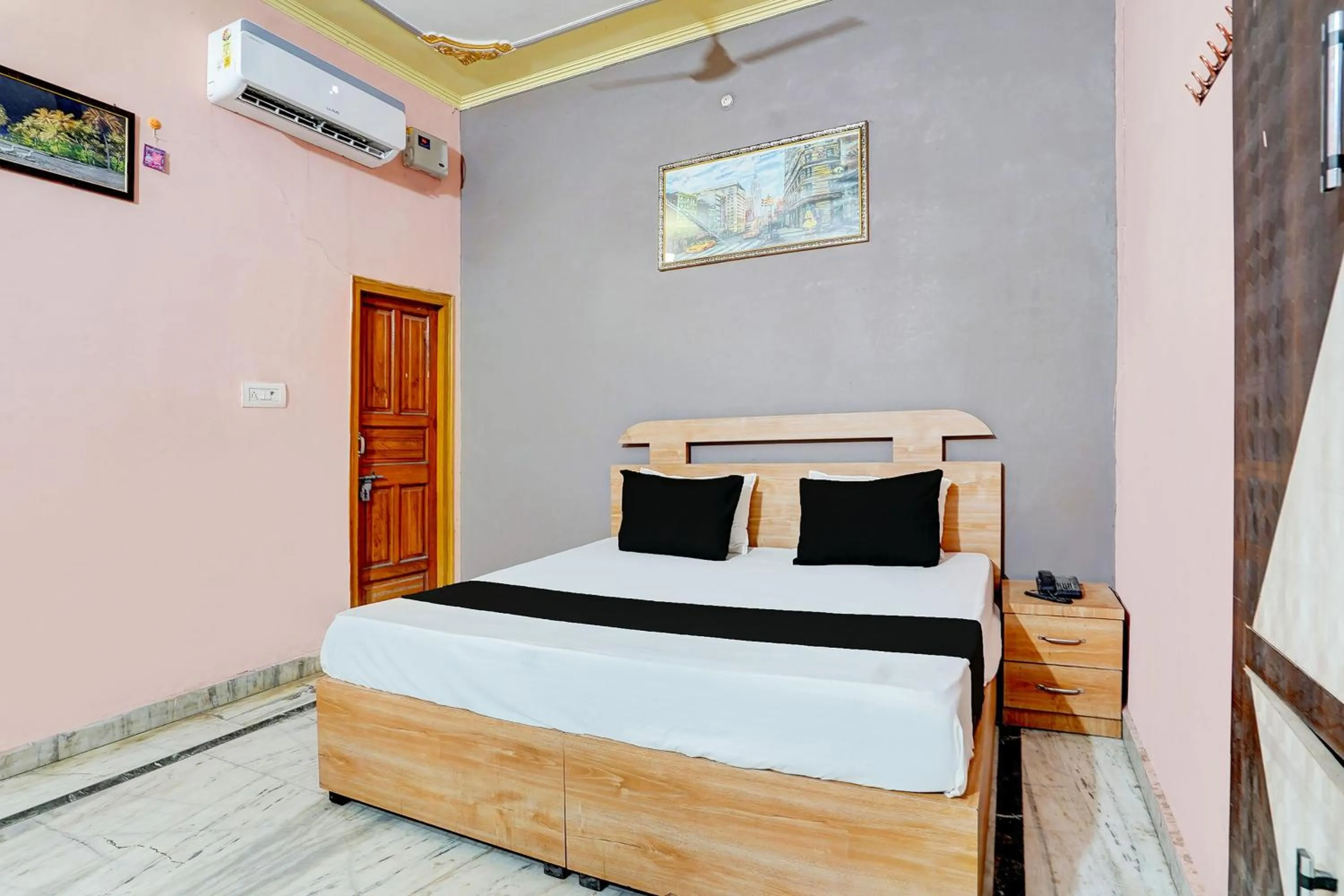 Bedroom in Hotel O Crown Food Court cfc