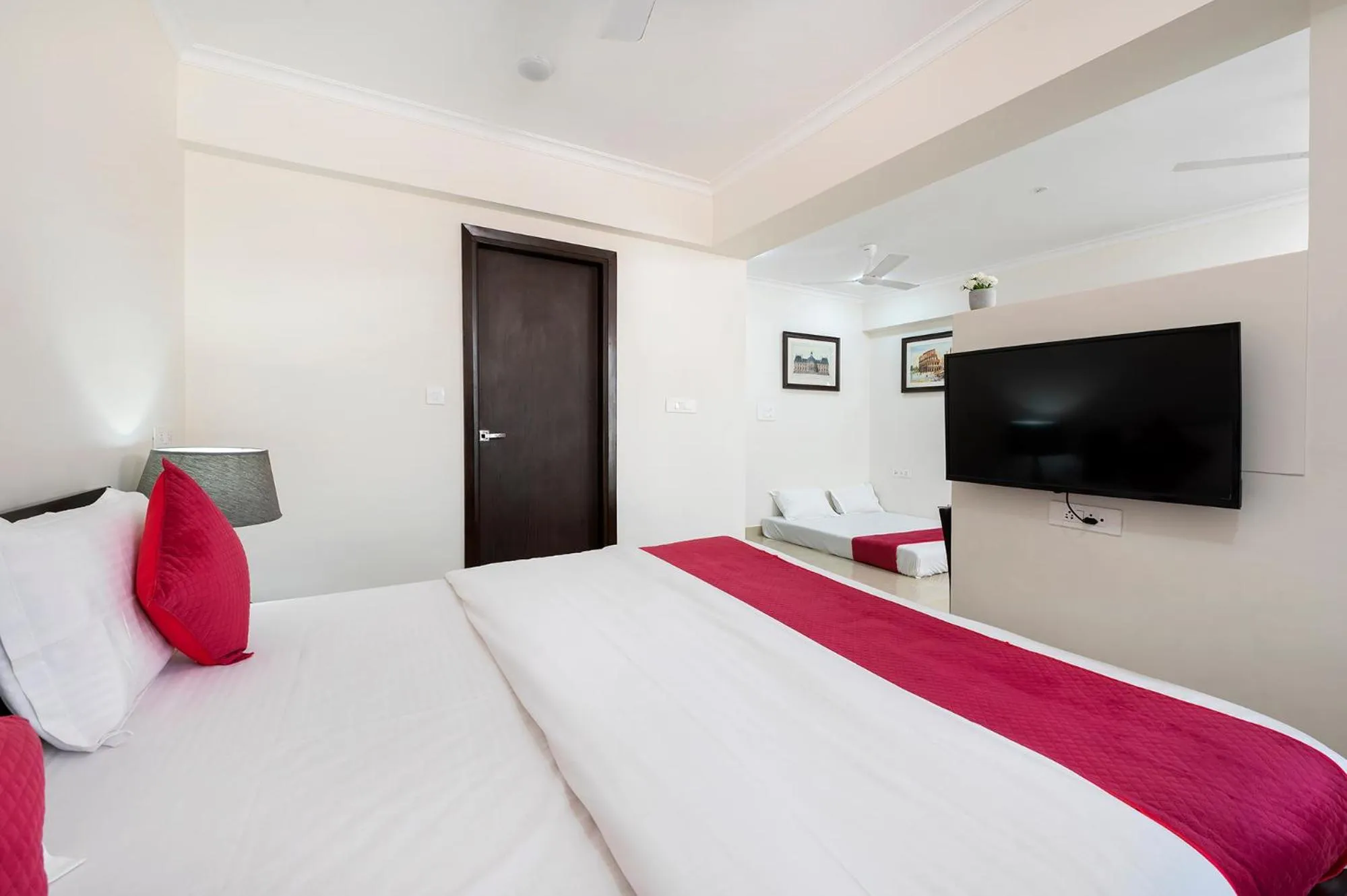 Bed in Palm Stay - Studios & Rooms