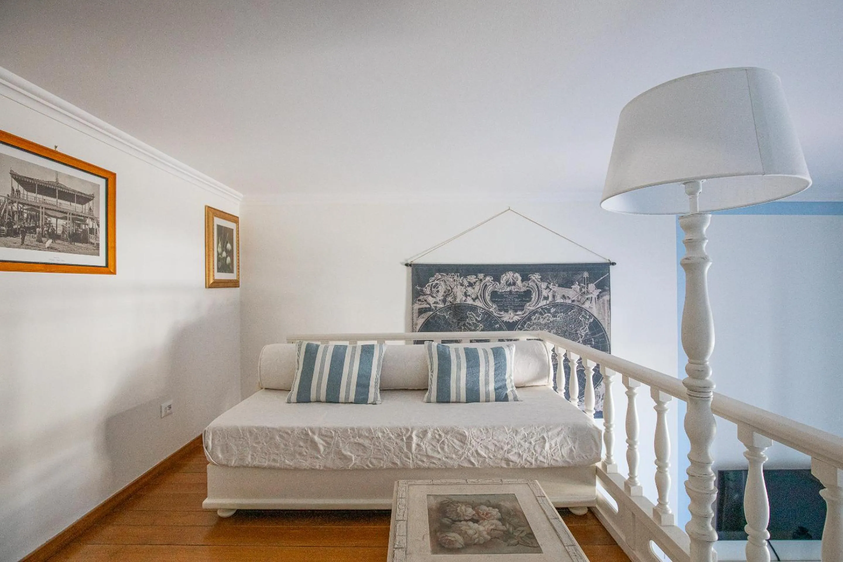 Living room, Bed in Suite Carducci Viareggio