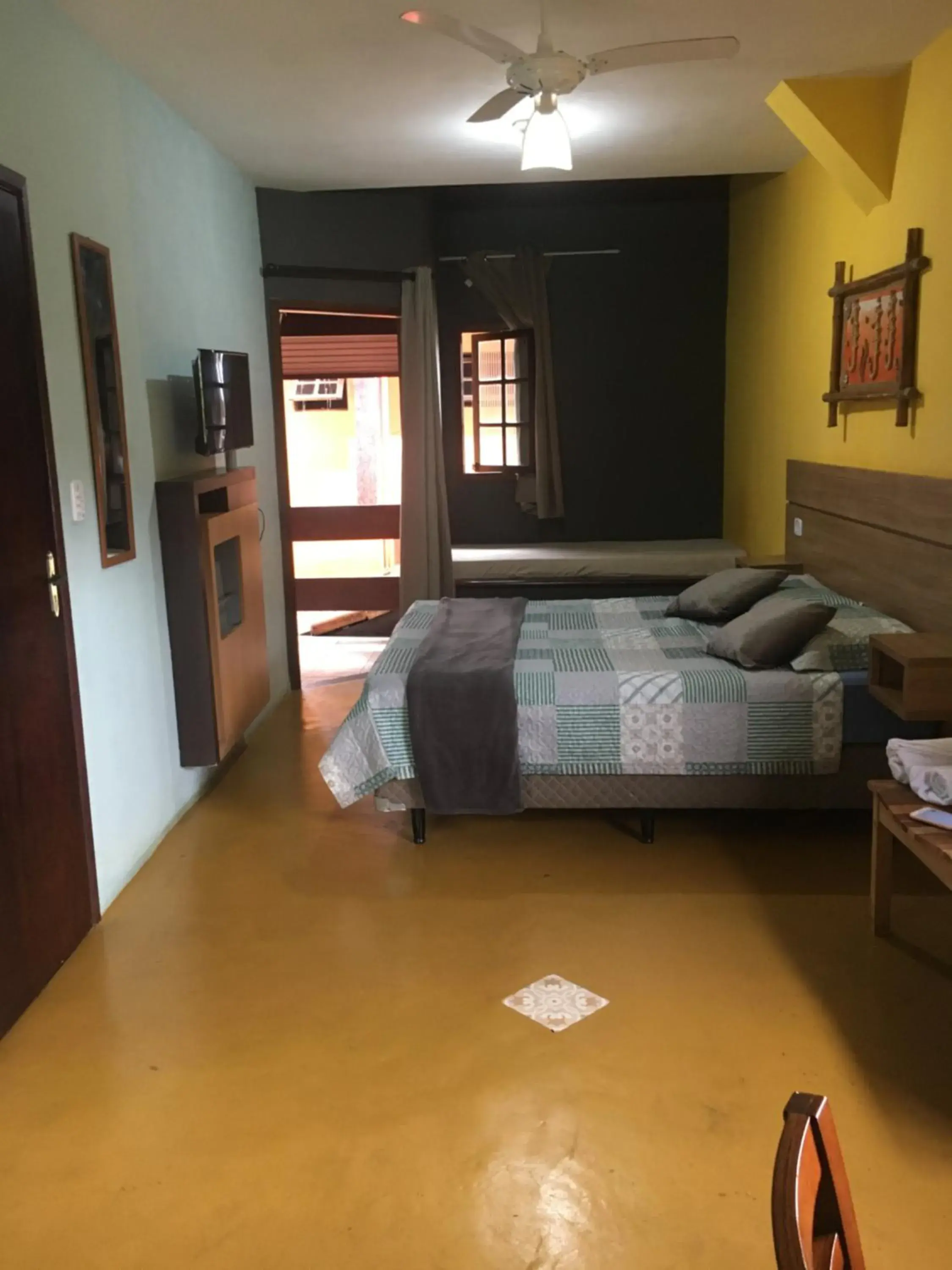 Economy Triple Room - single occupancy in Pousada Morada Dusanjos Economy Triple Room - single occupancy in Pousada Morada Dusanjos