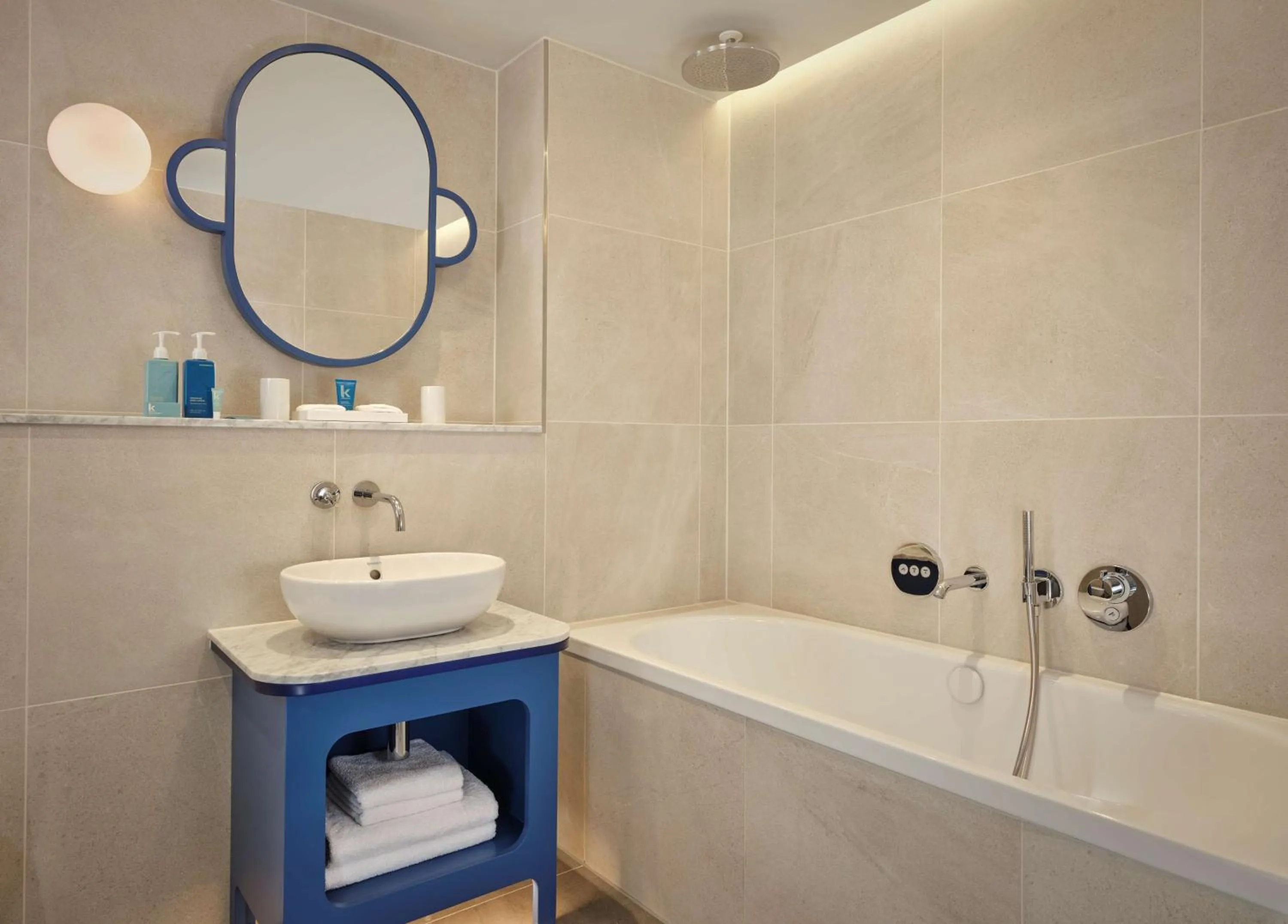 Bathroom in art'otel London Battersea Power Station, Powered by Radisson Hotels