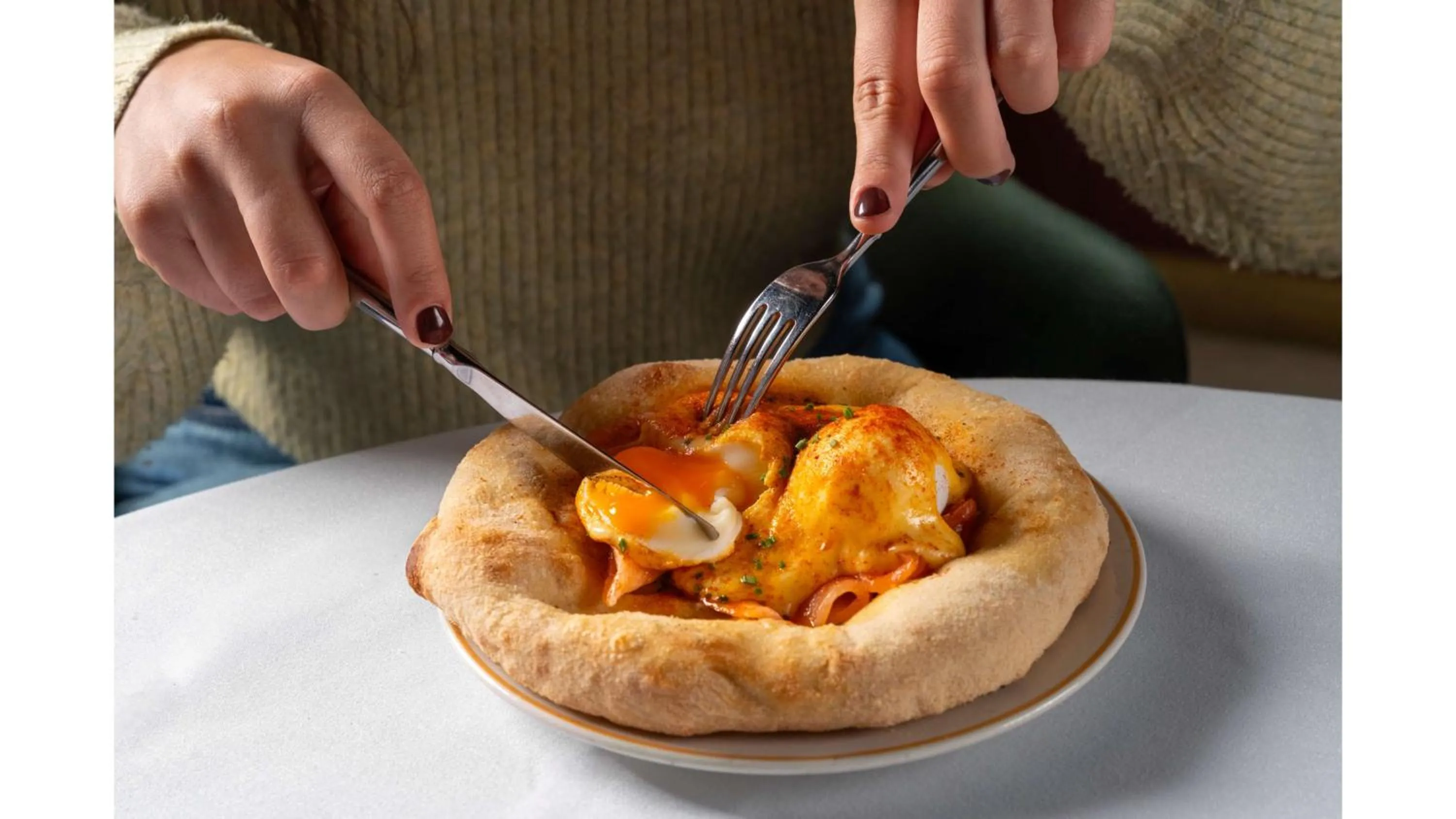 Food and drinks in art'otel London Battersea Power Station, Powered by Radisson Hotels