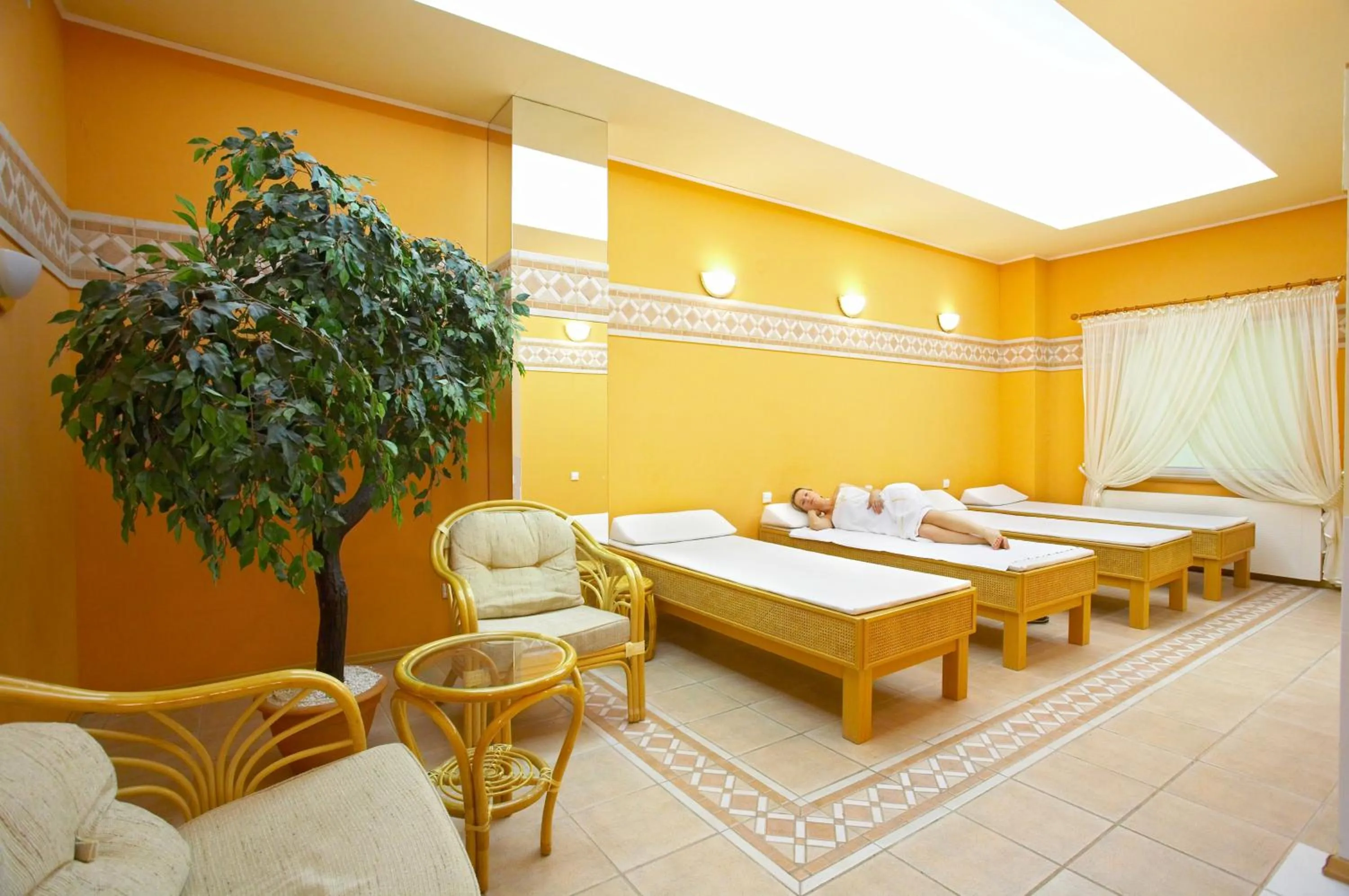 Spa and wellness centre/facilities, Bed in Geovita Dąbki