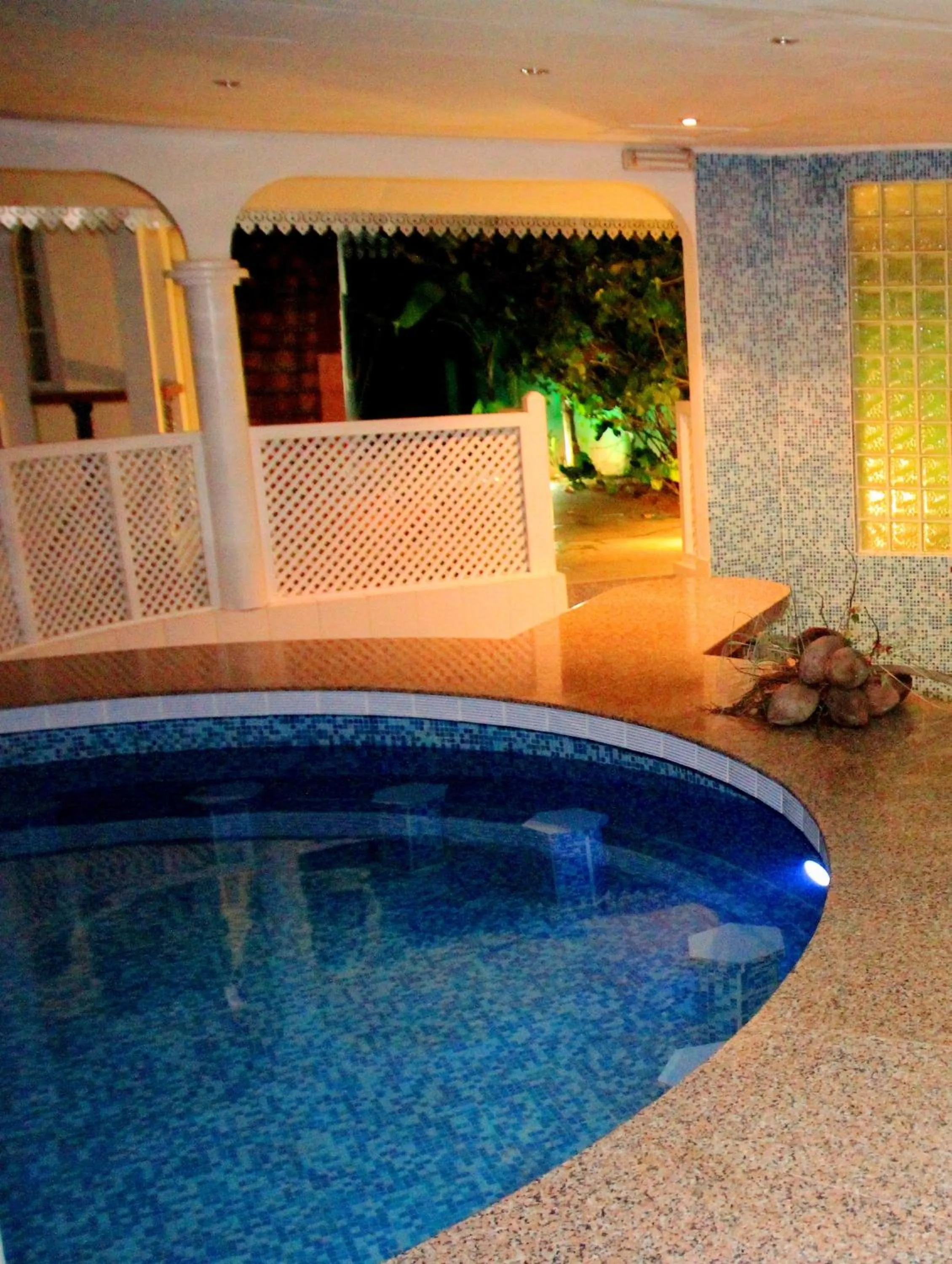 Swimming pool in Chateau Sans Souci