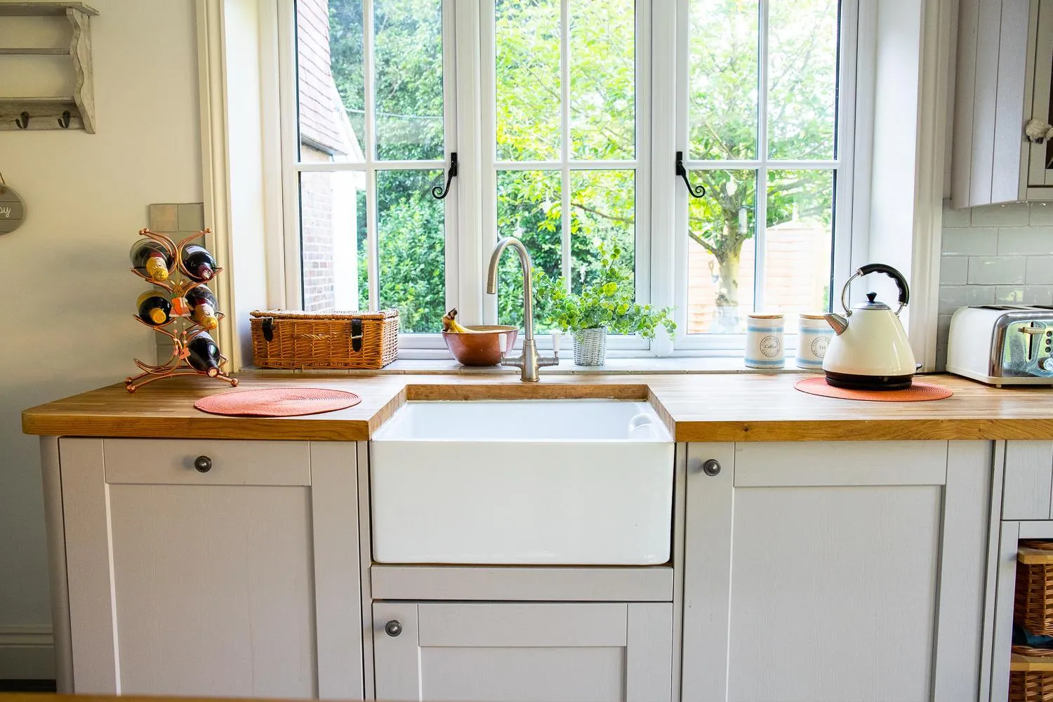 Kitchen or kitchenette in 5Bed-10Guests-Fireplace-HotTub-Pets ok-Parking