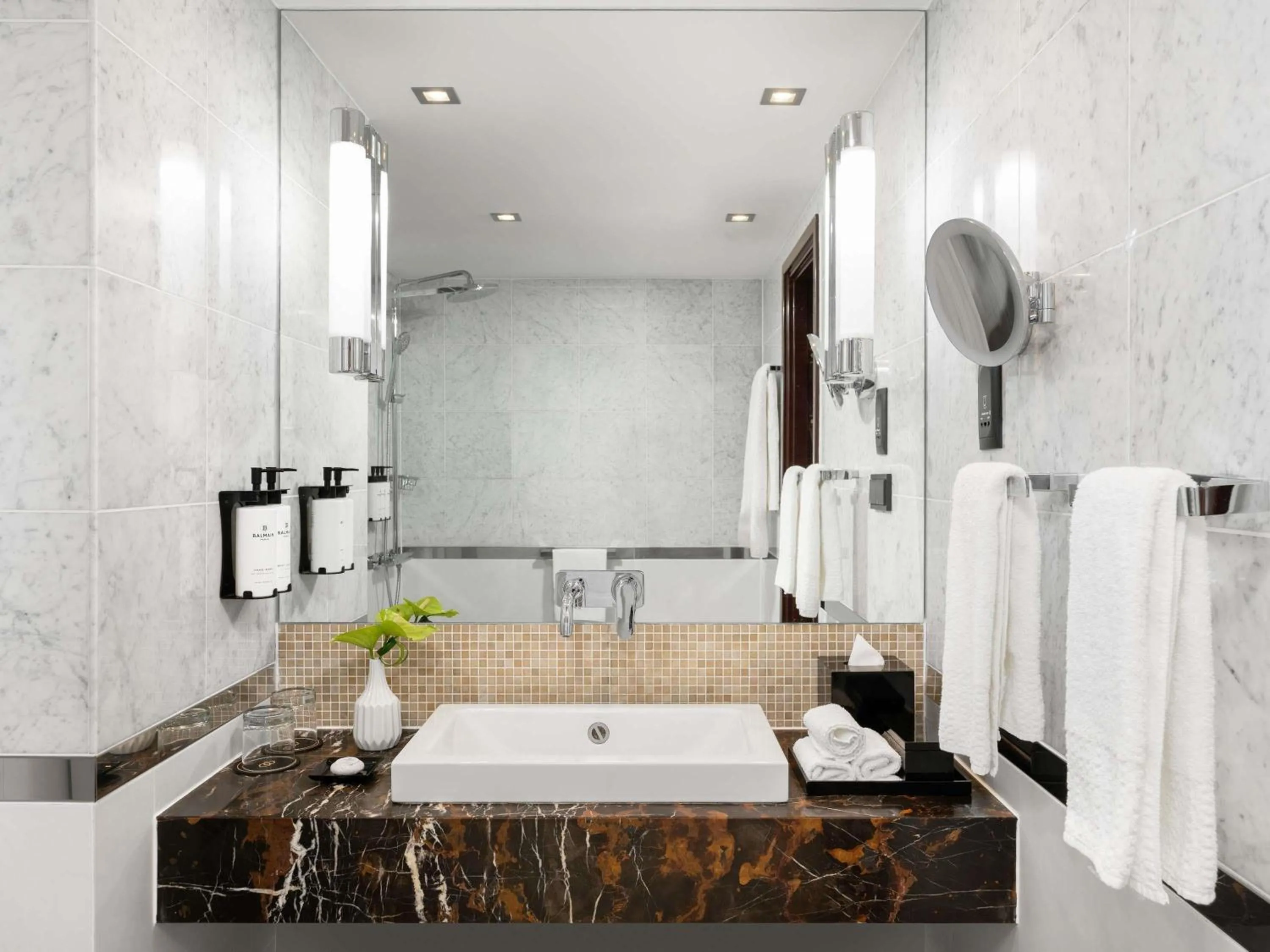 Bedroom in Sofitel Warsaw Victoria