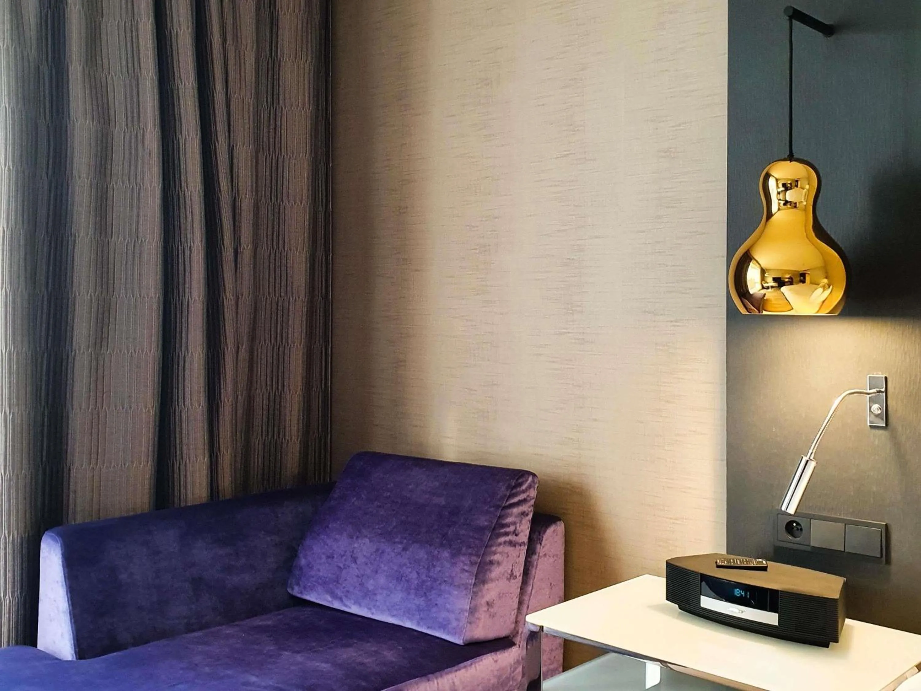 Bedroom in Sofitel Warsaw Victoria