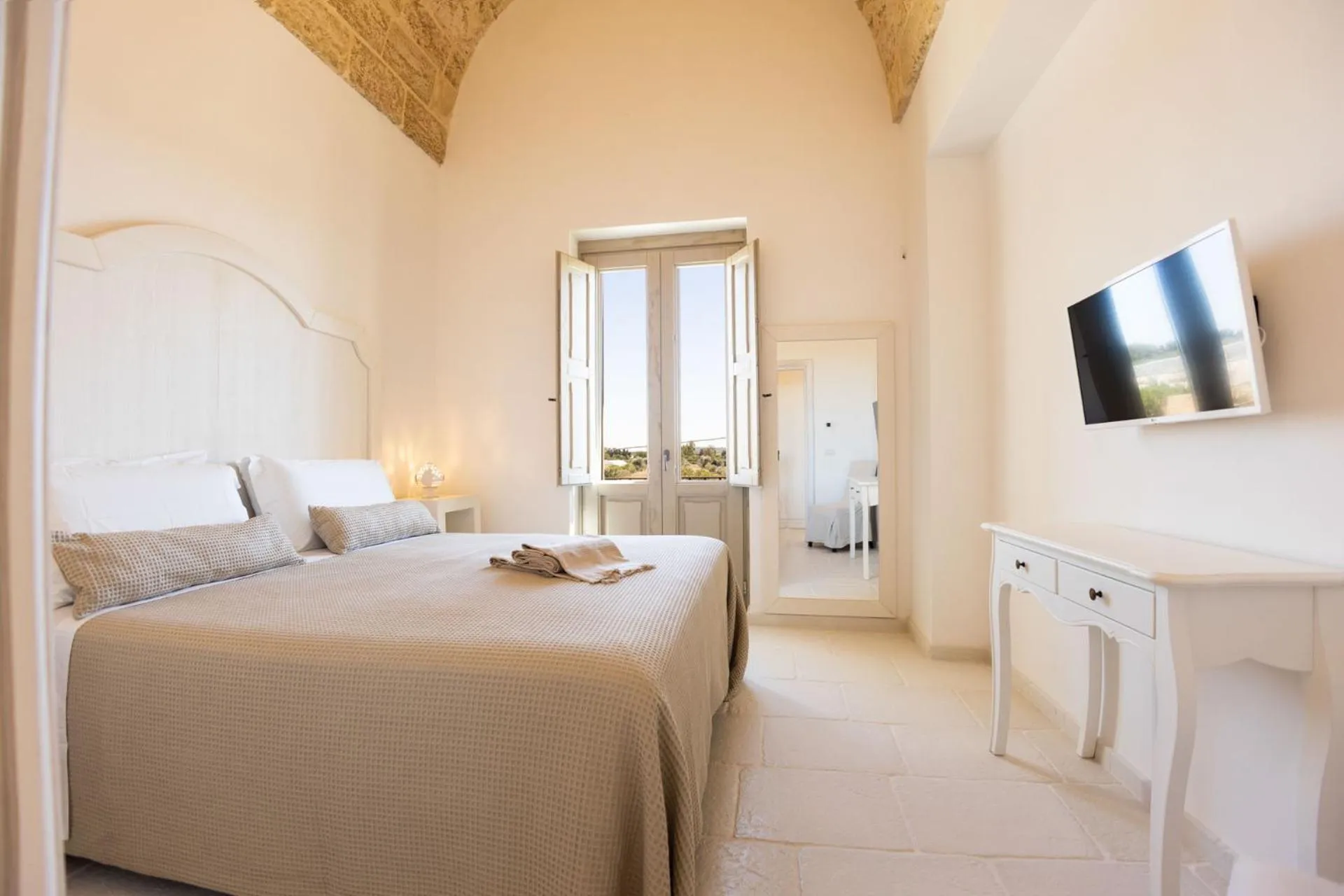 Bed in Masseria Macchiaforte
