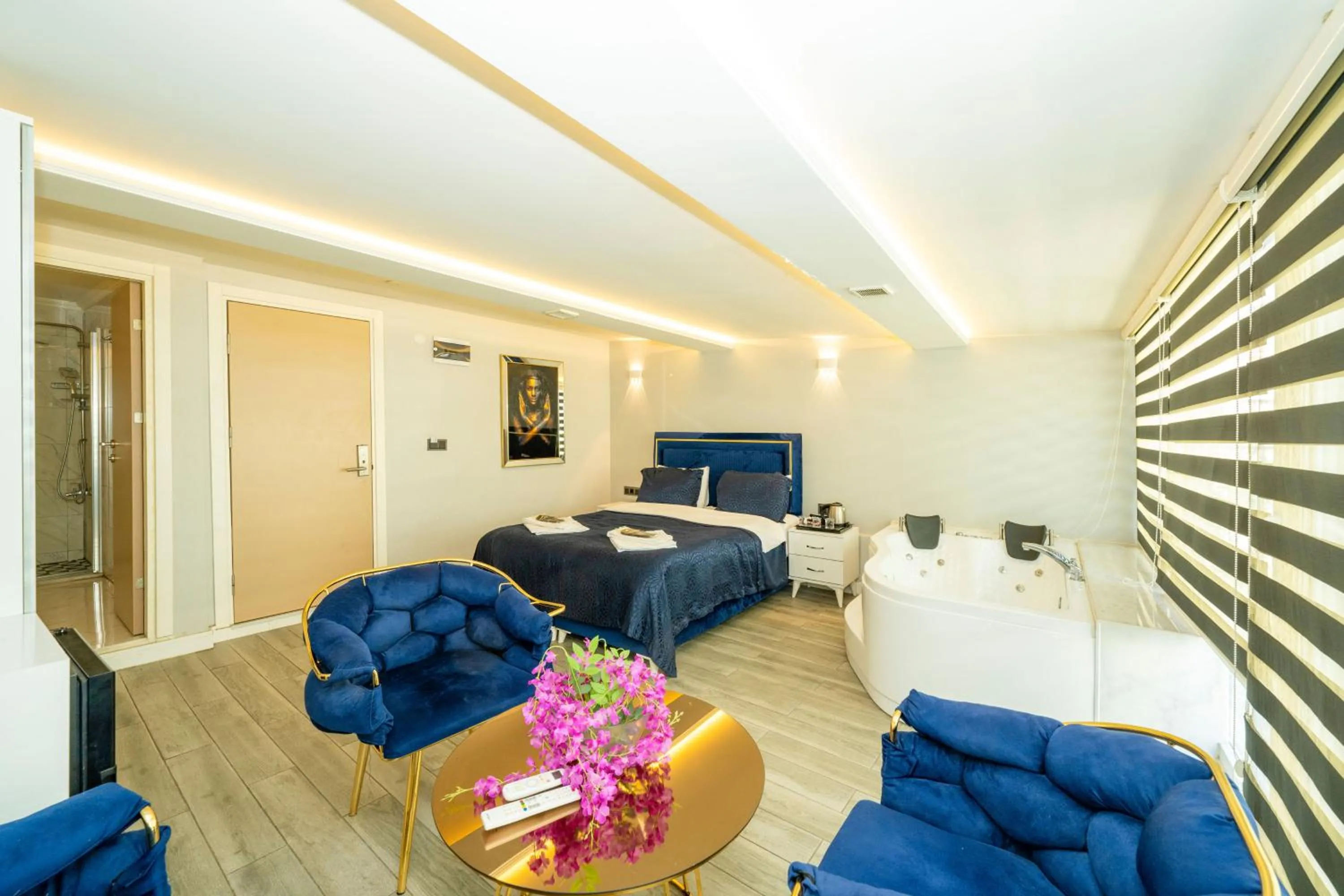 Bed in Luce Suites Taksim