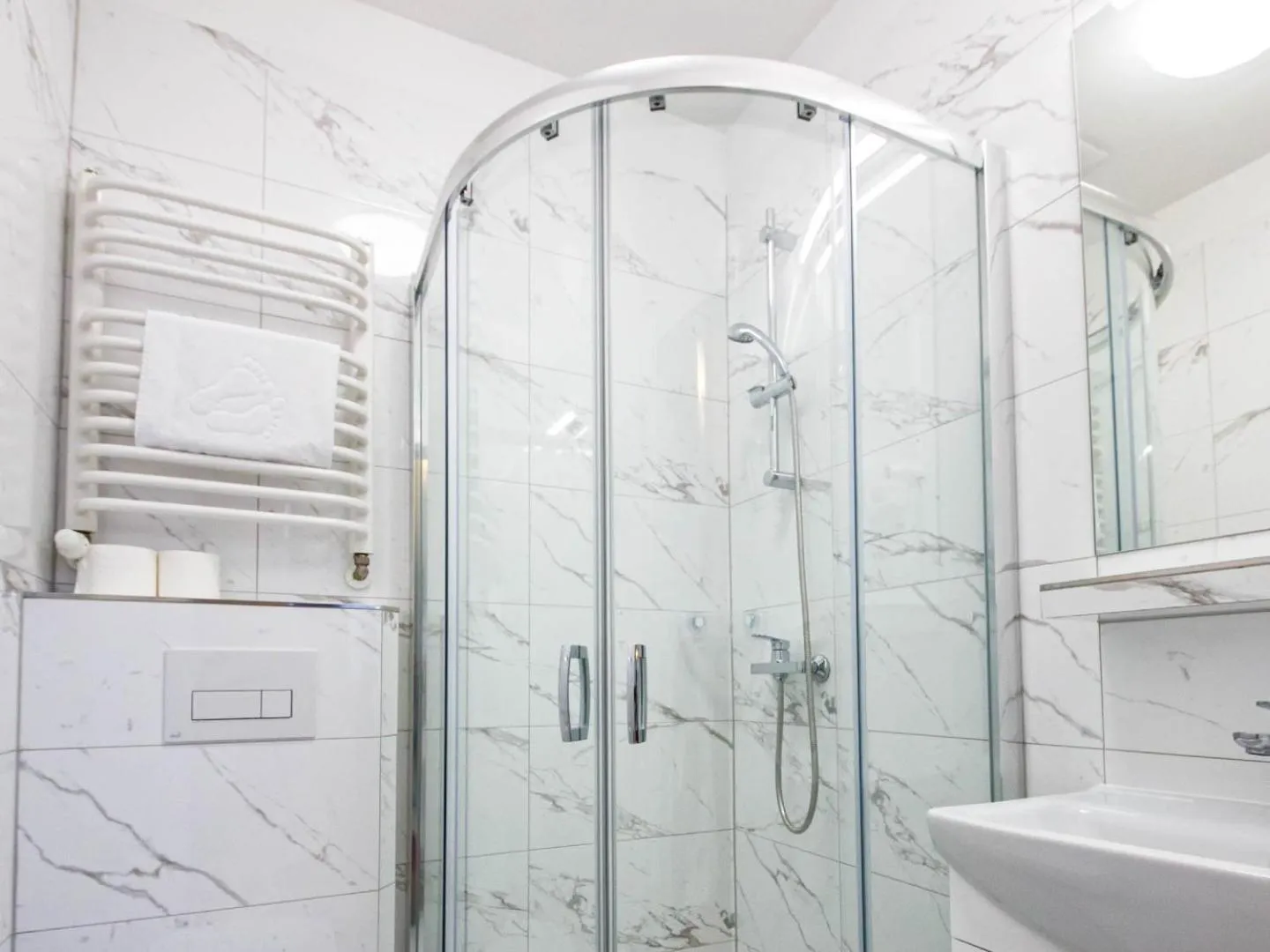 Shower in Villa Anna Lisa