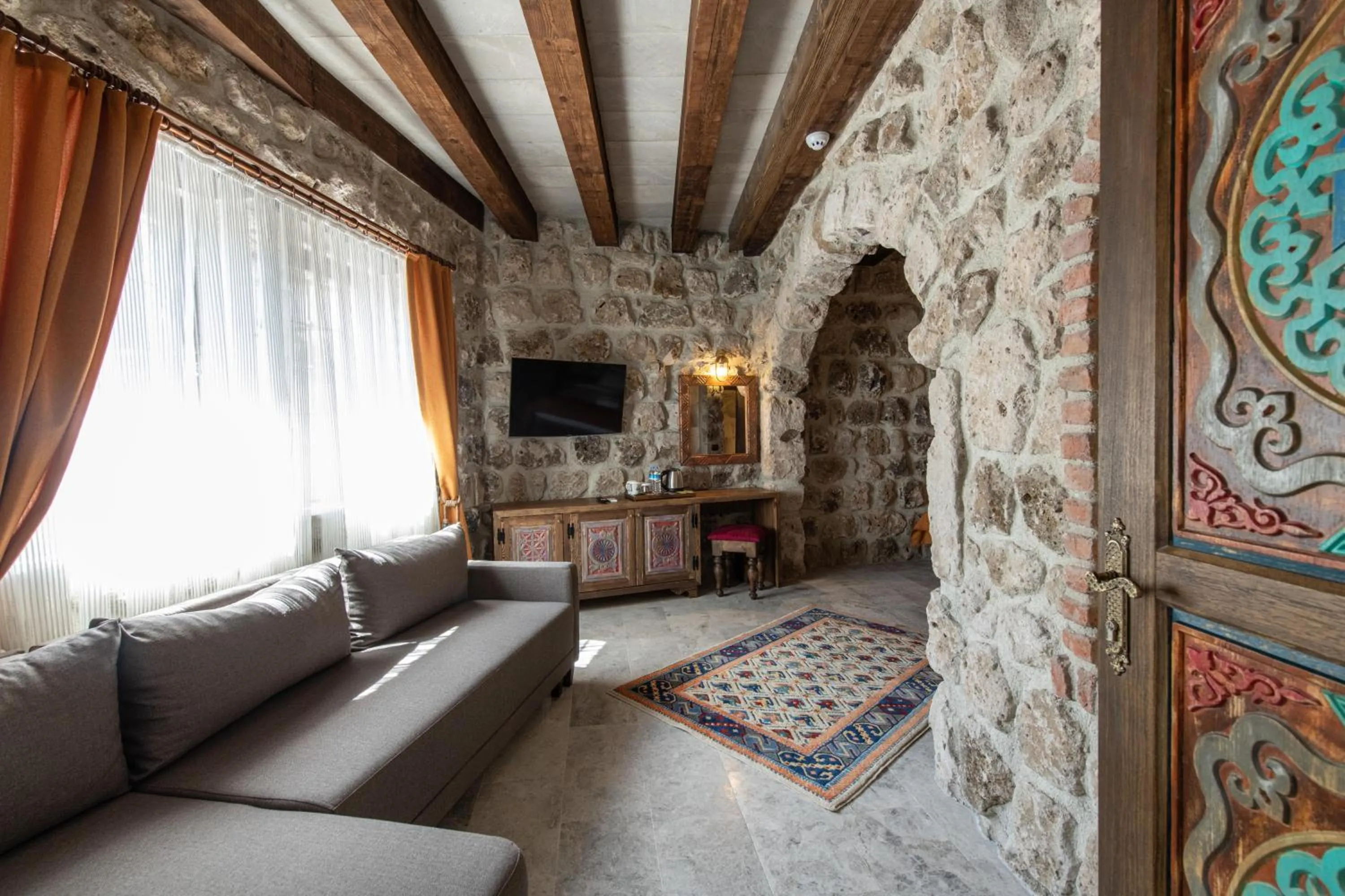 Seating area in Foremanson Cave Hotel