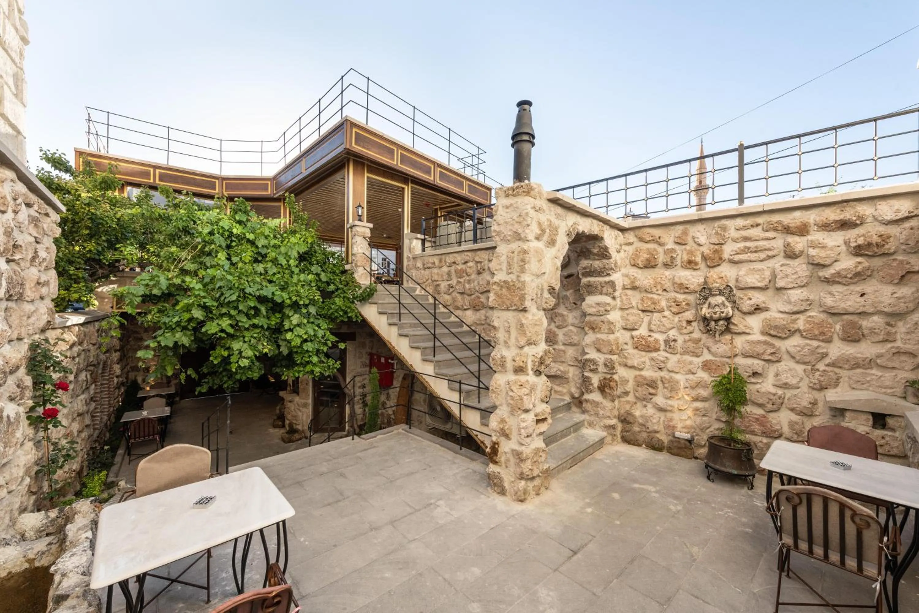 Garden in Foremanson Cave Hotel