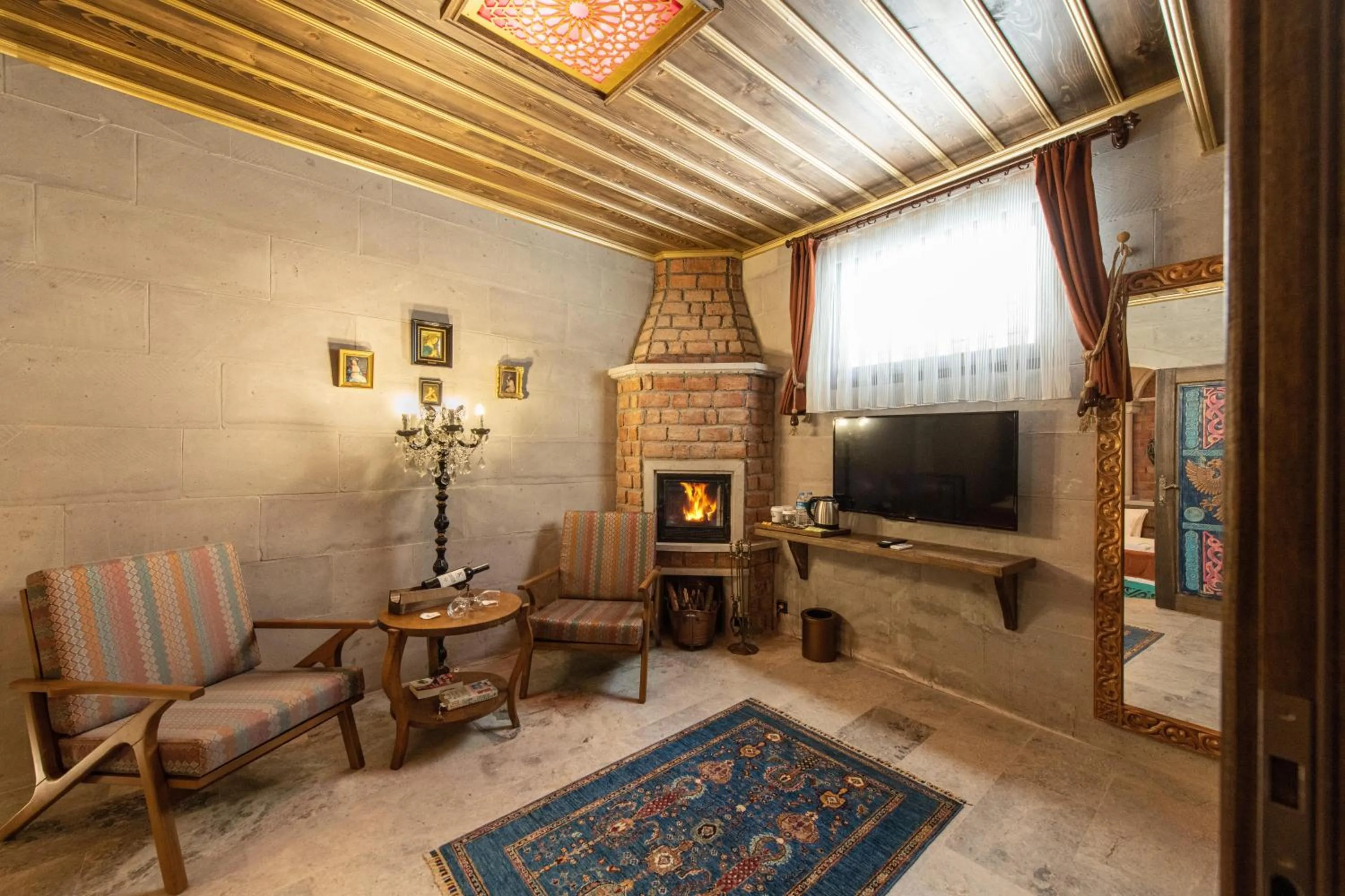 Seating area in Foremanson Cave Hotel