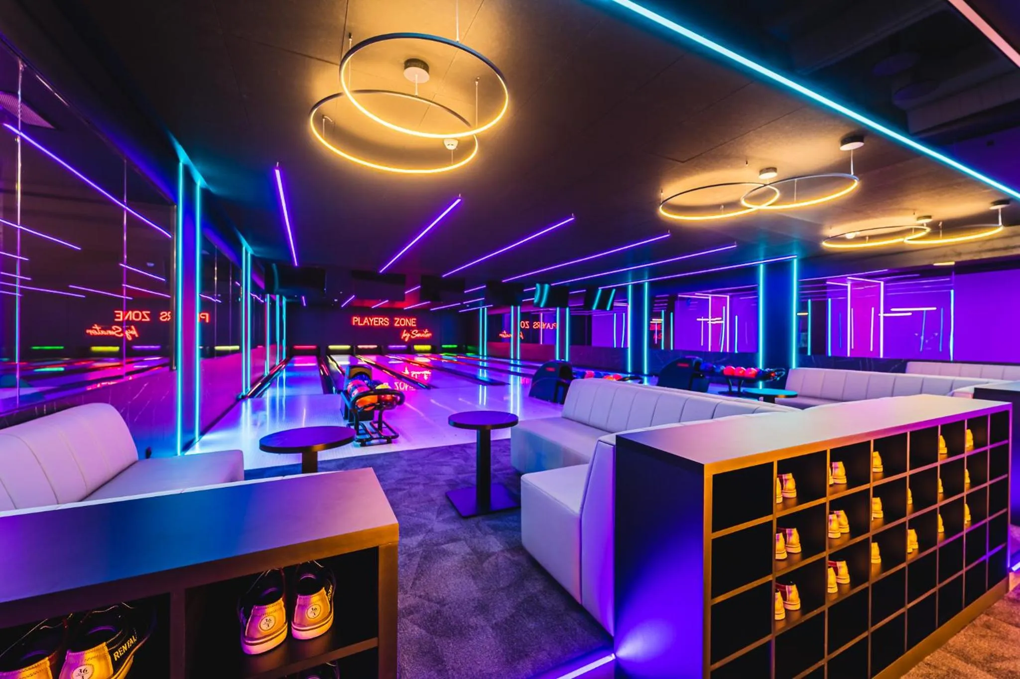 Bowling in Hotel Senator