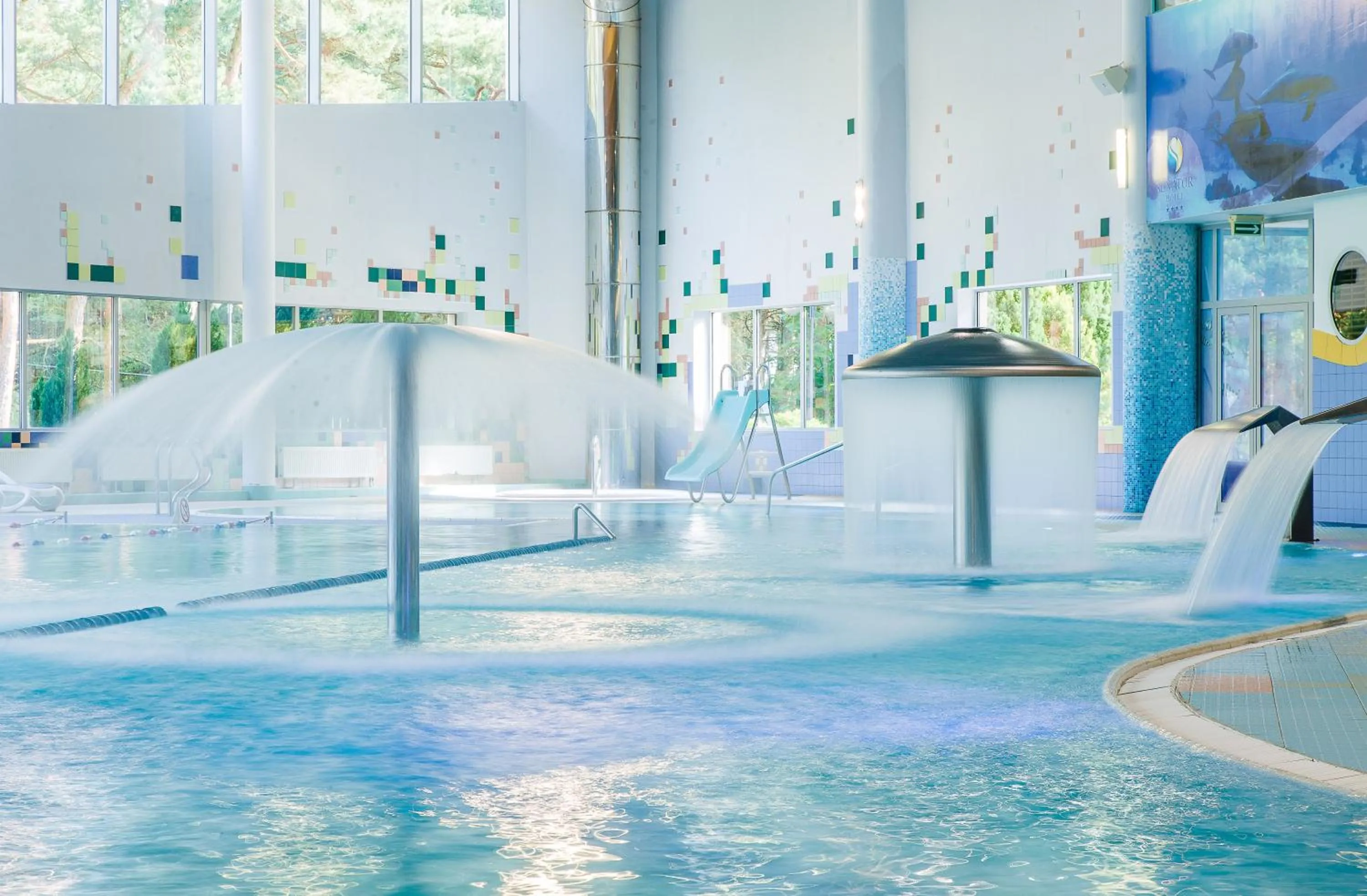 Swimming pool in Hotel Senator