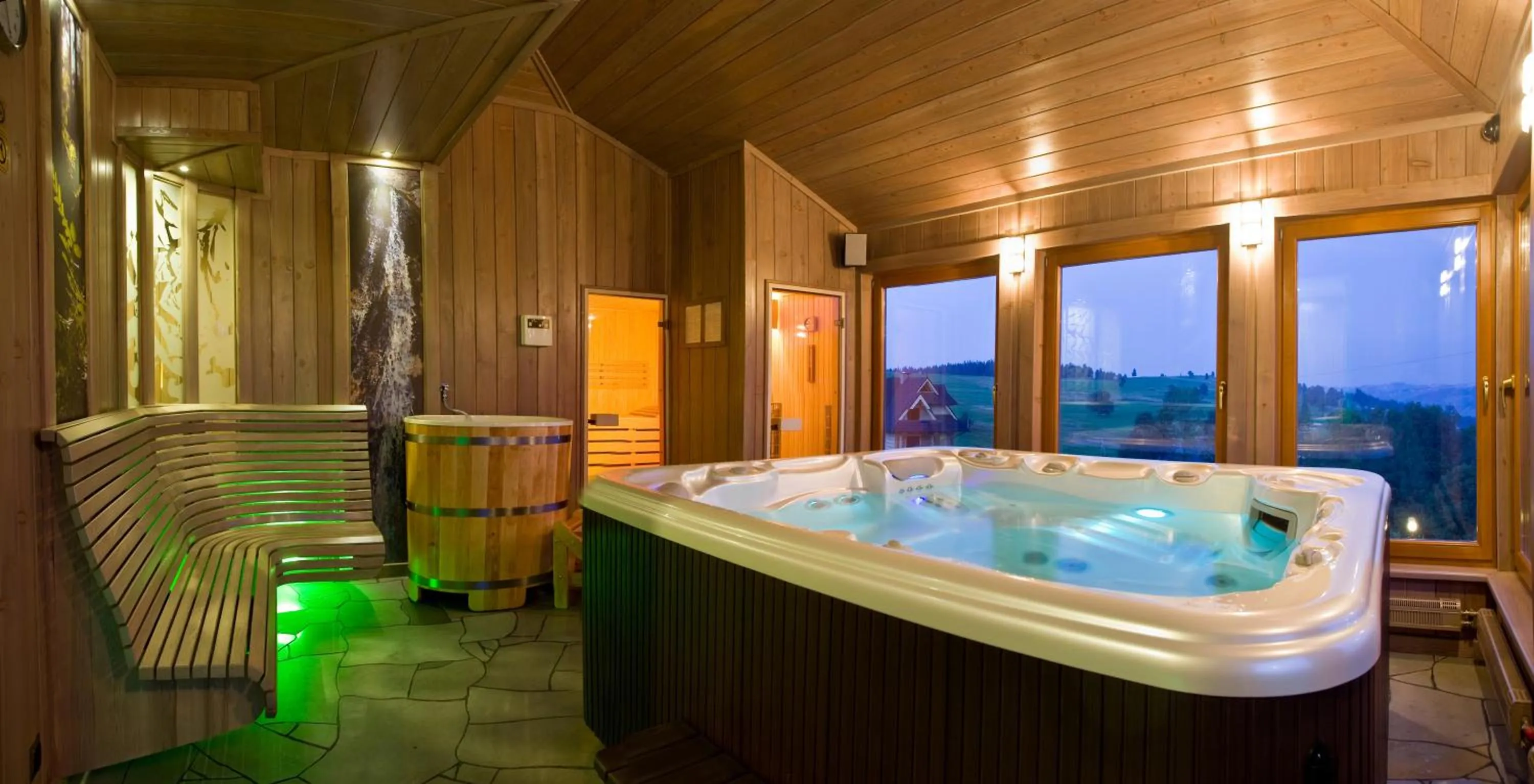 Spa and wellness centre/facilities in Hotel REDYK Ski&Relax