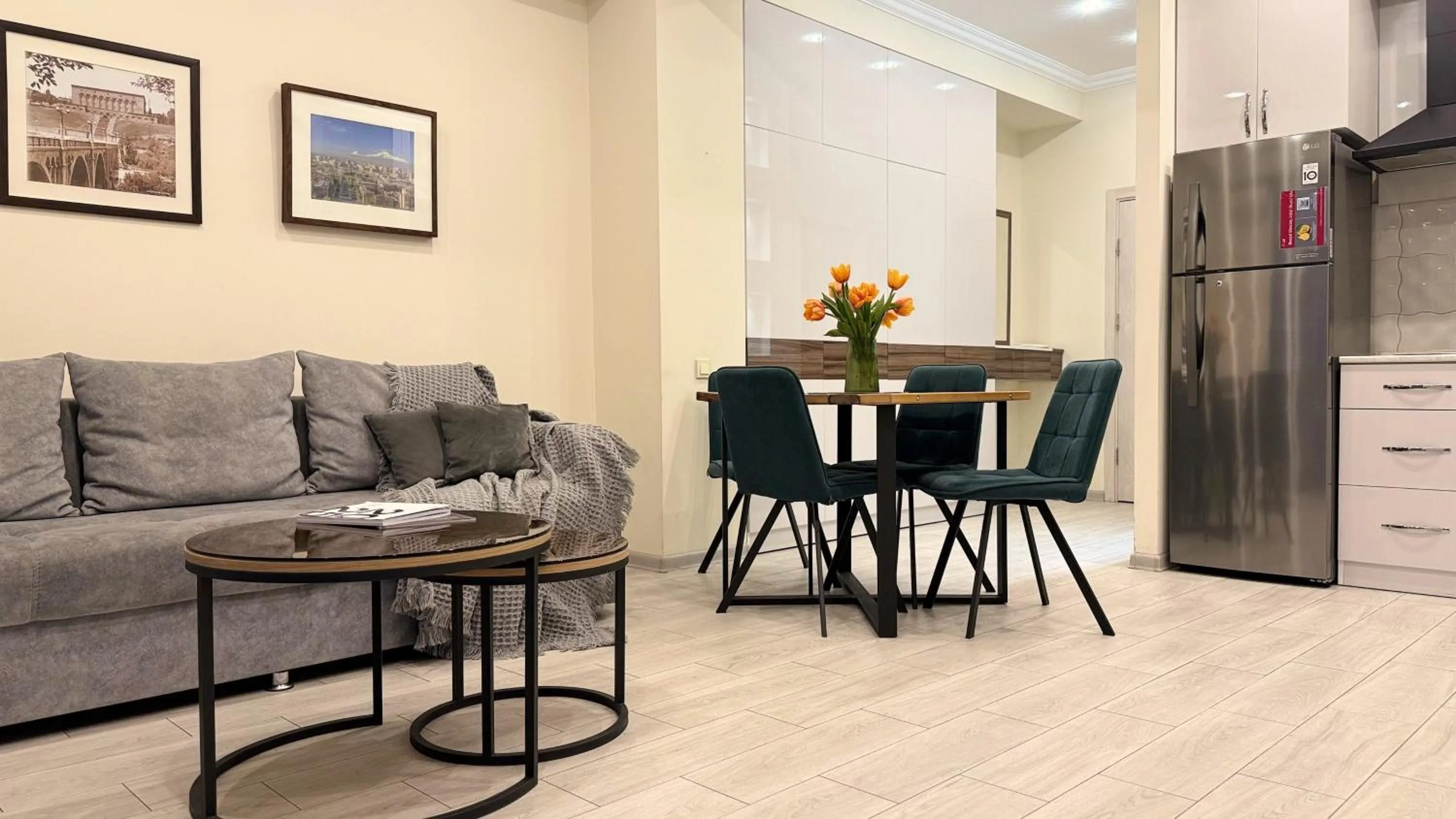 Kitchen or kitchenette in Sweet Home Apart-Hotel