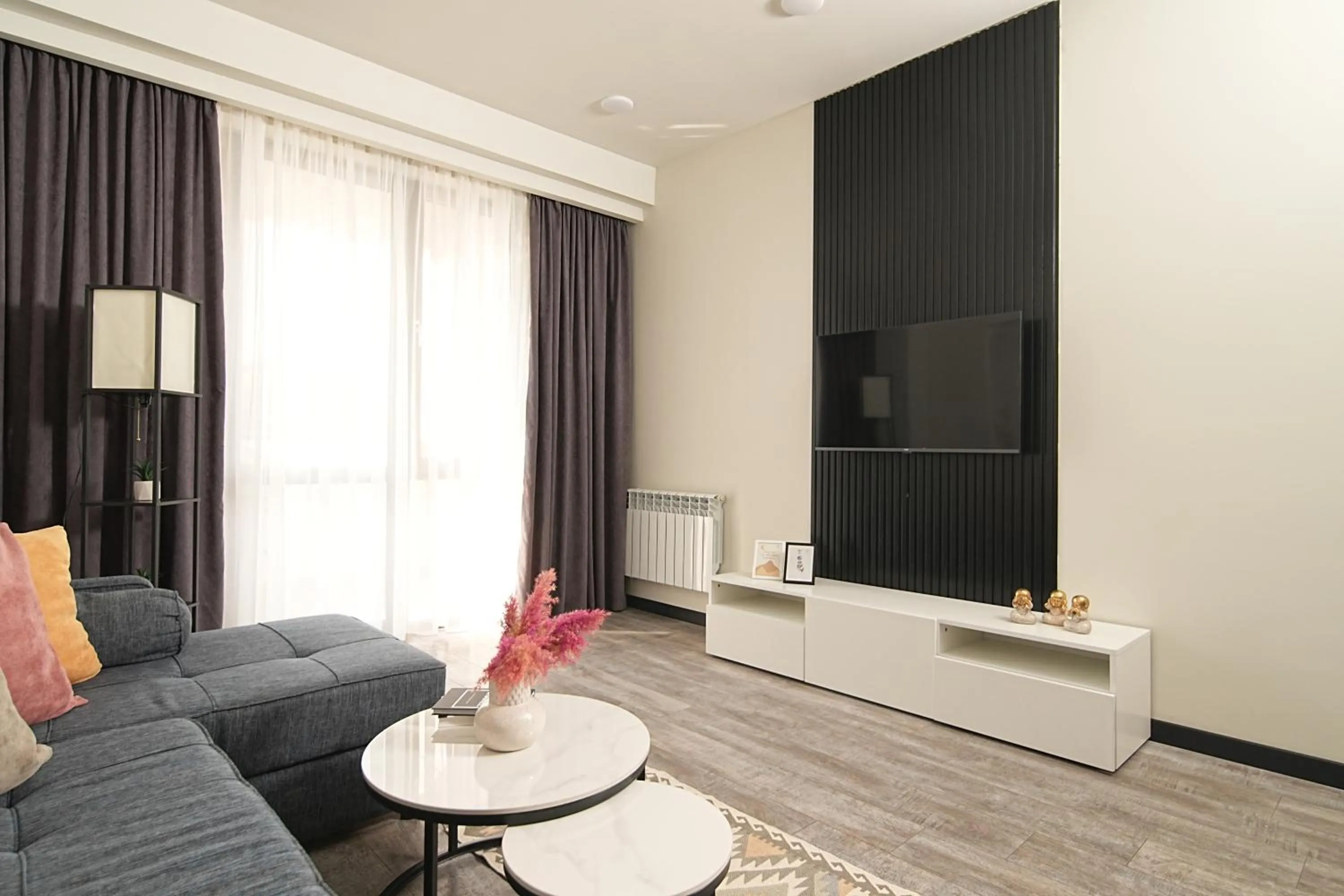 TV and multimedia in Sweet Home Apart-Hotel