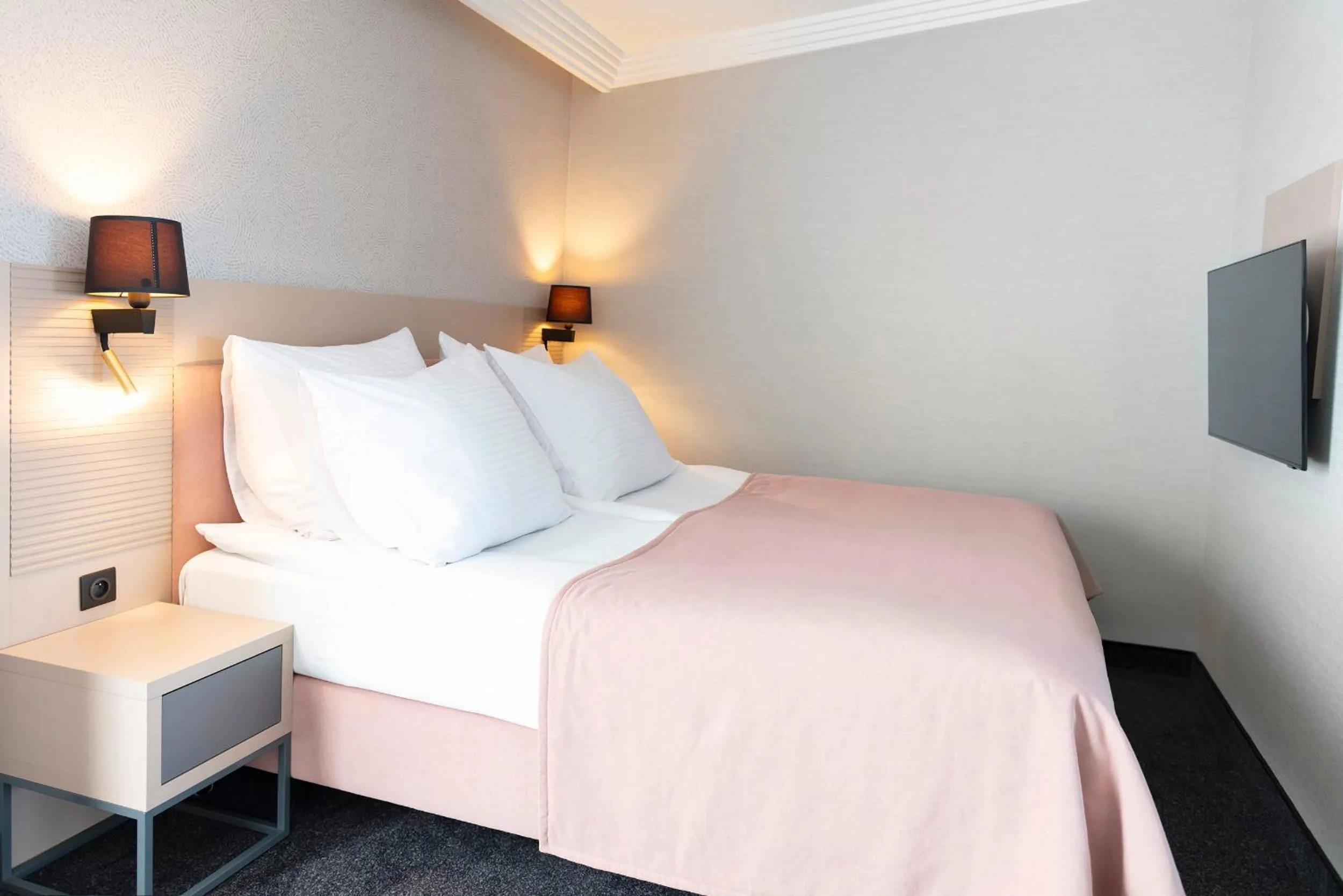 Photo of the whole room, Bed in Hotel Aurora Family & SPA