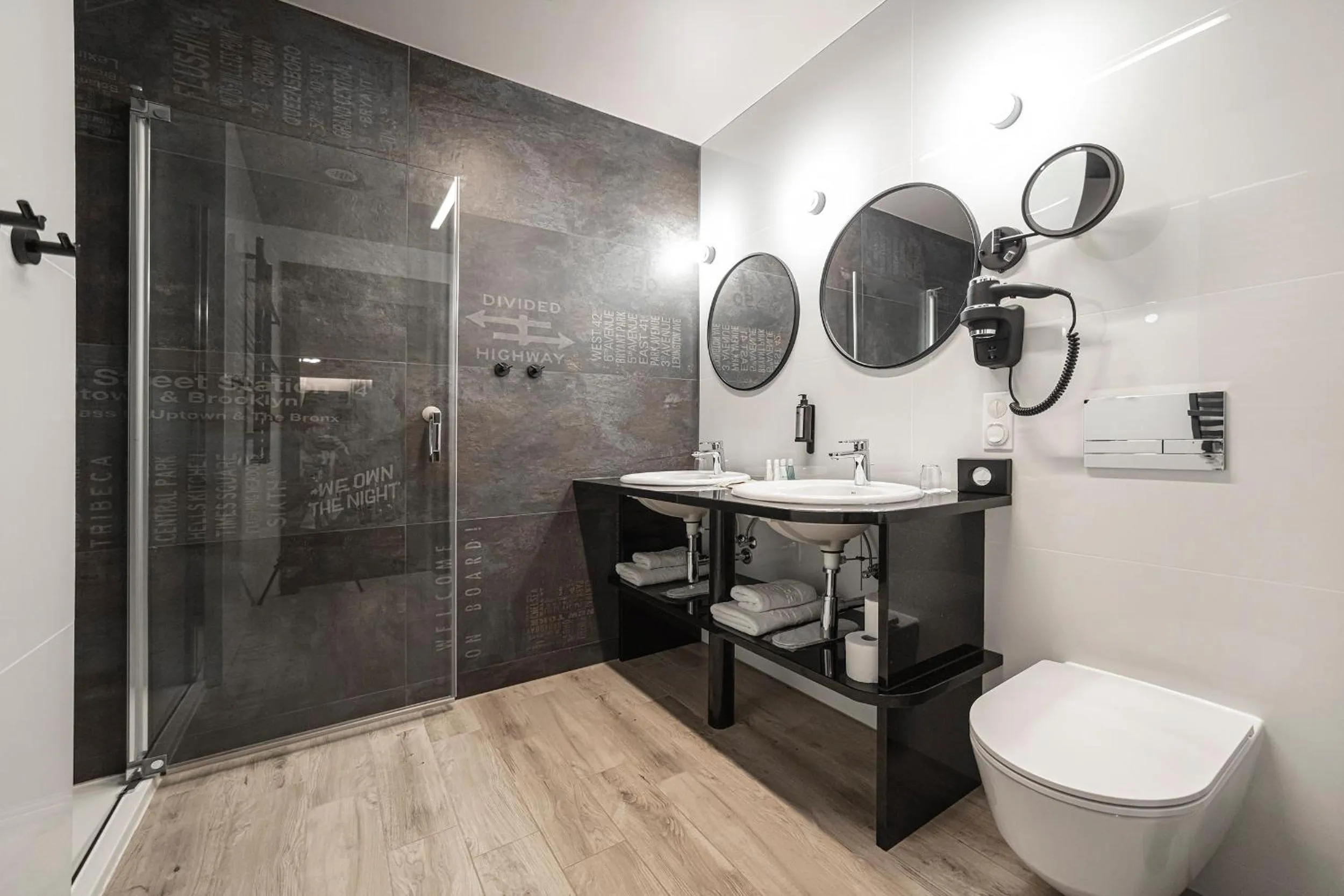 Bathroom in Hotel Aurora Family & SPA