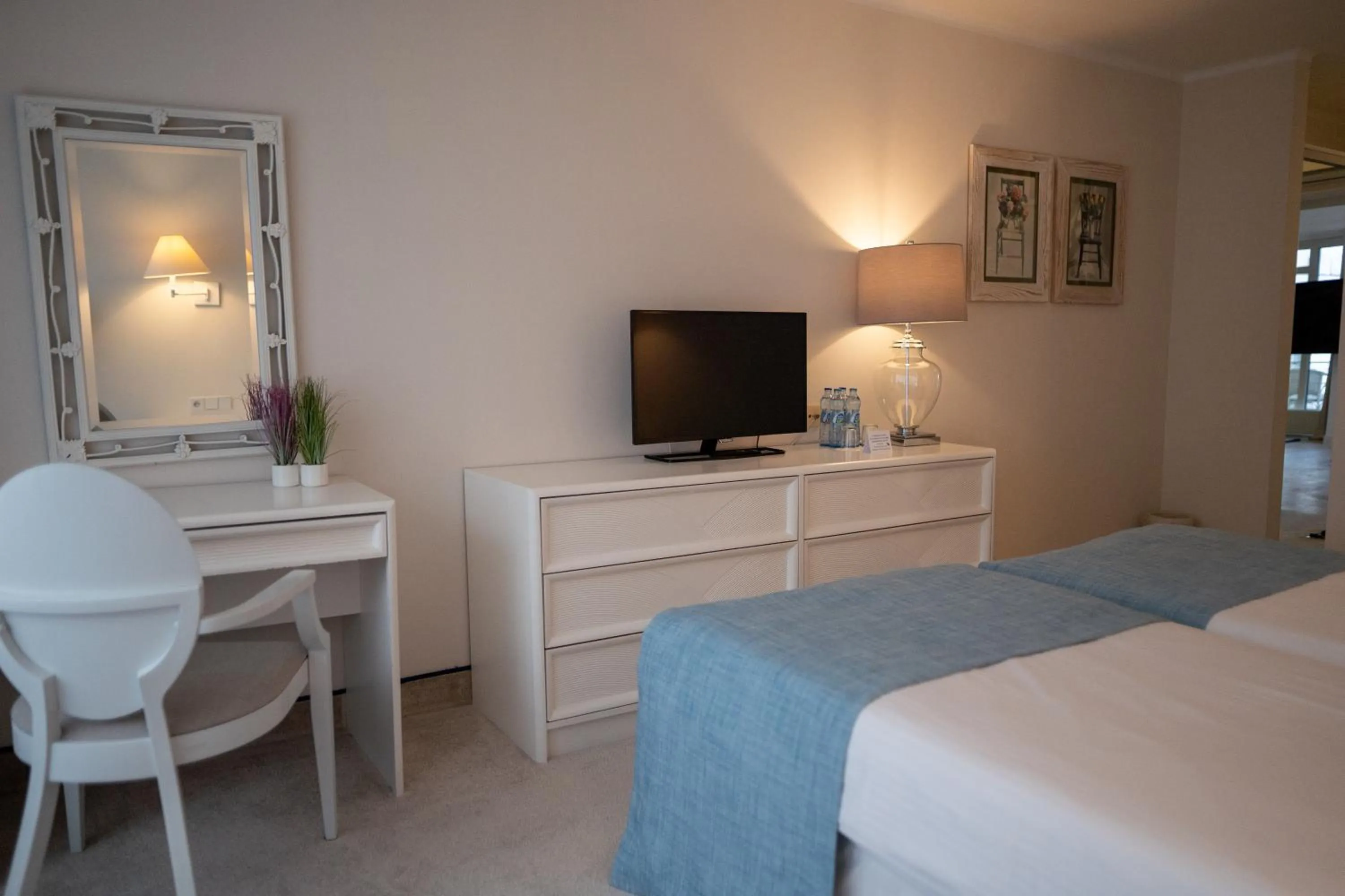 Photo of the whole room, Bed in Hotel Bryza Resort & Spa