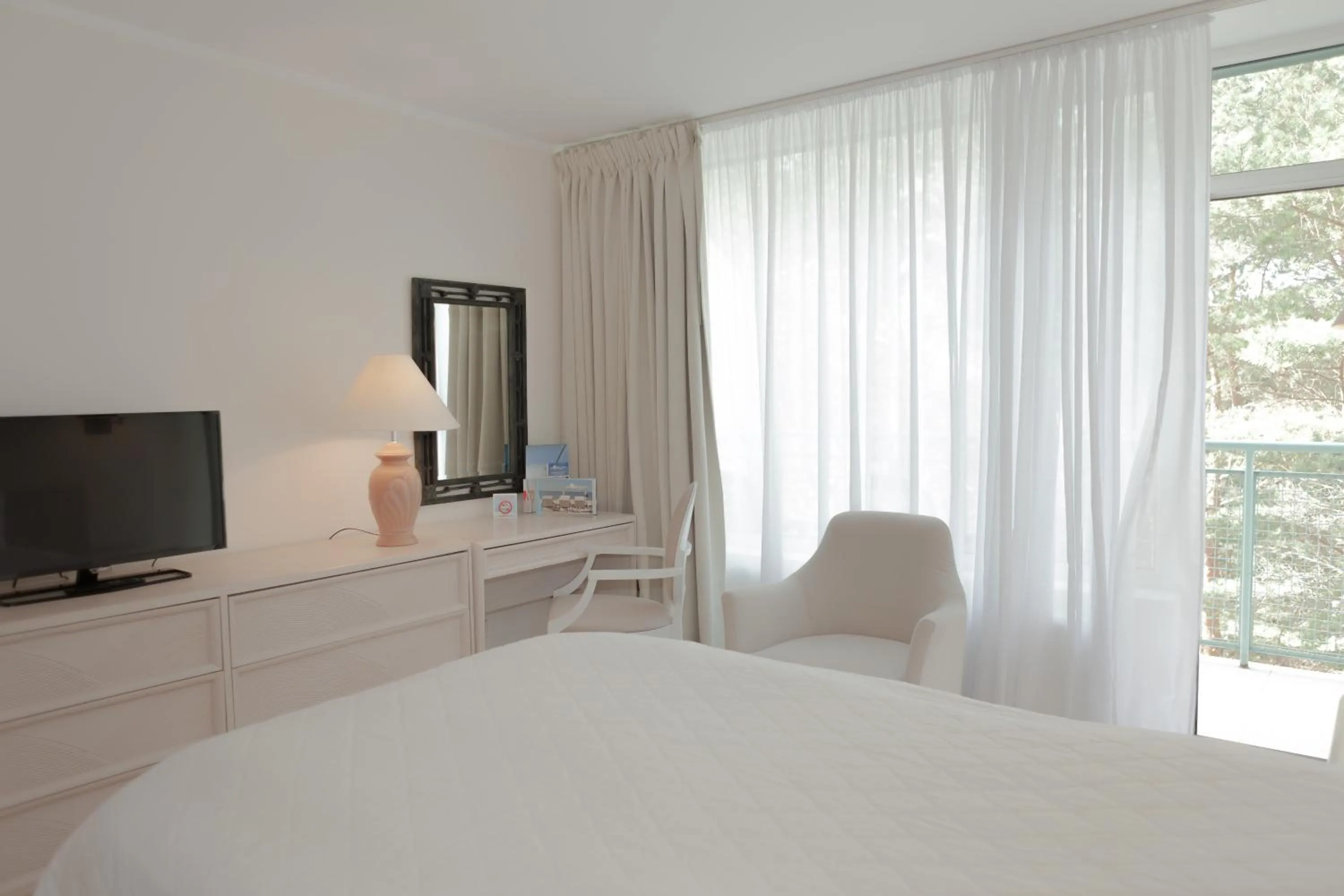 Spring, Bed in Hotel Bryza Resort & Spa