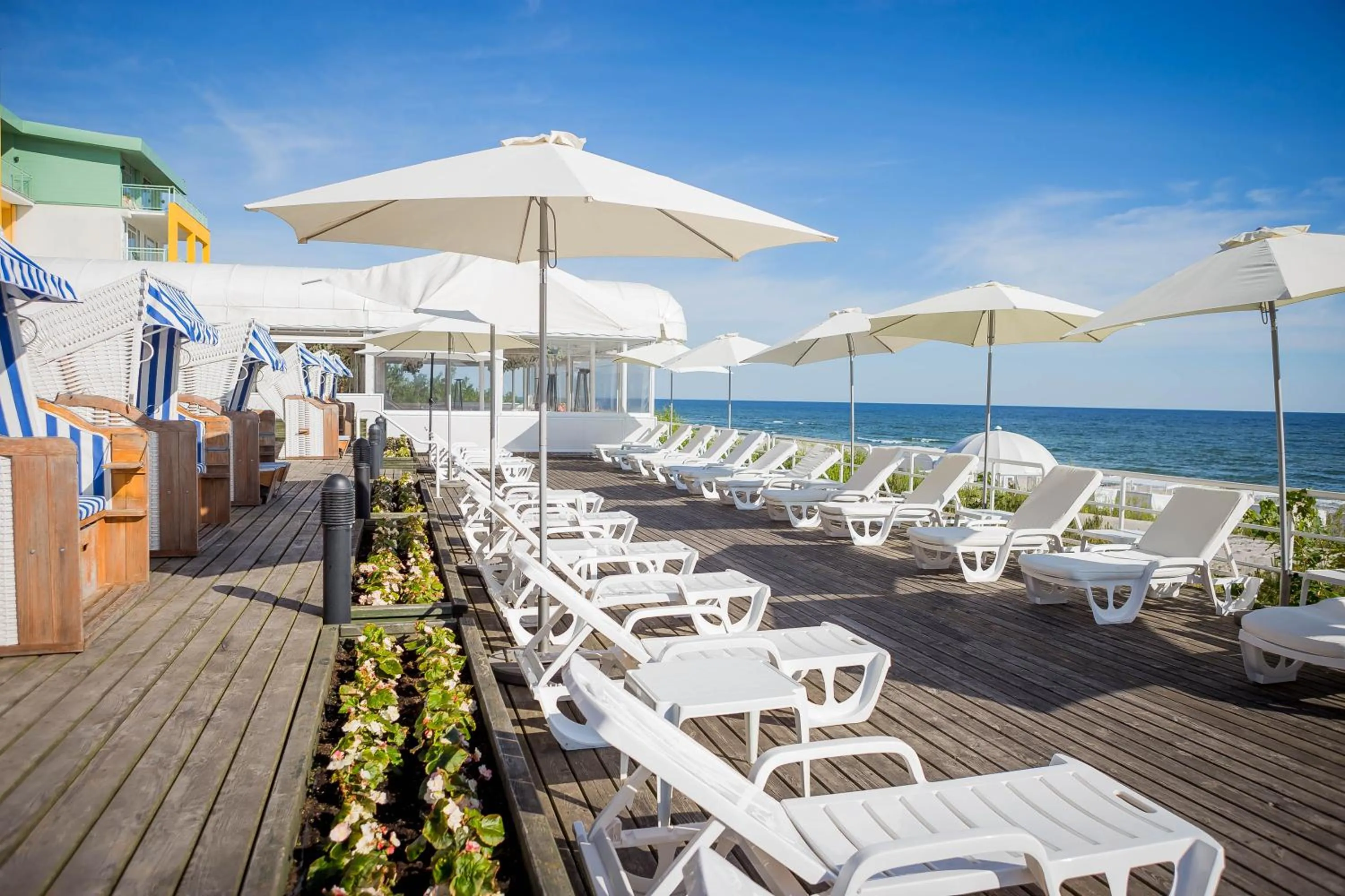 Property building in Hotel Bryza Resort & Spa