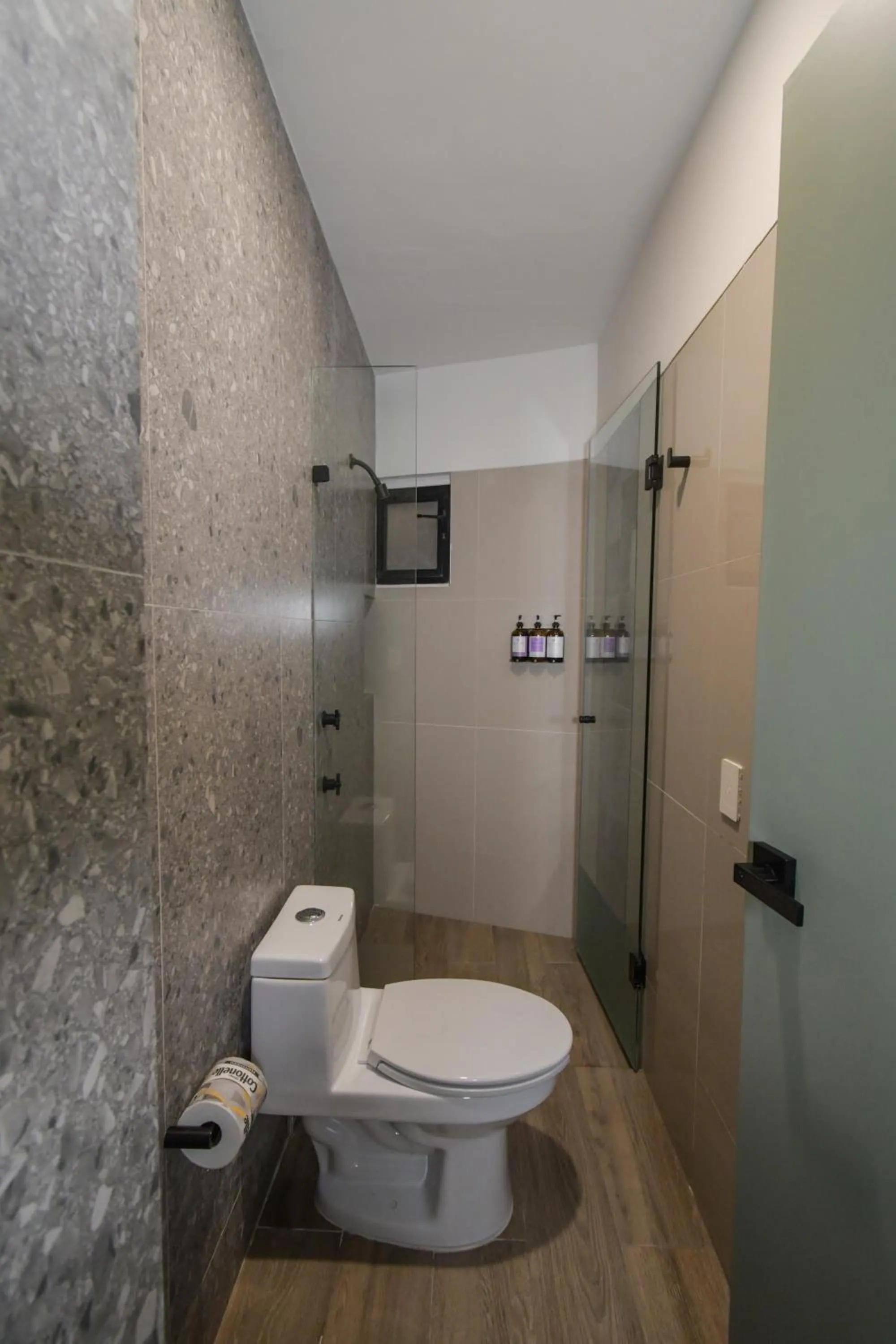 Bathroom in Expo Satelite 2750 Hotel & Suites