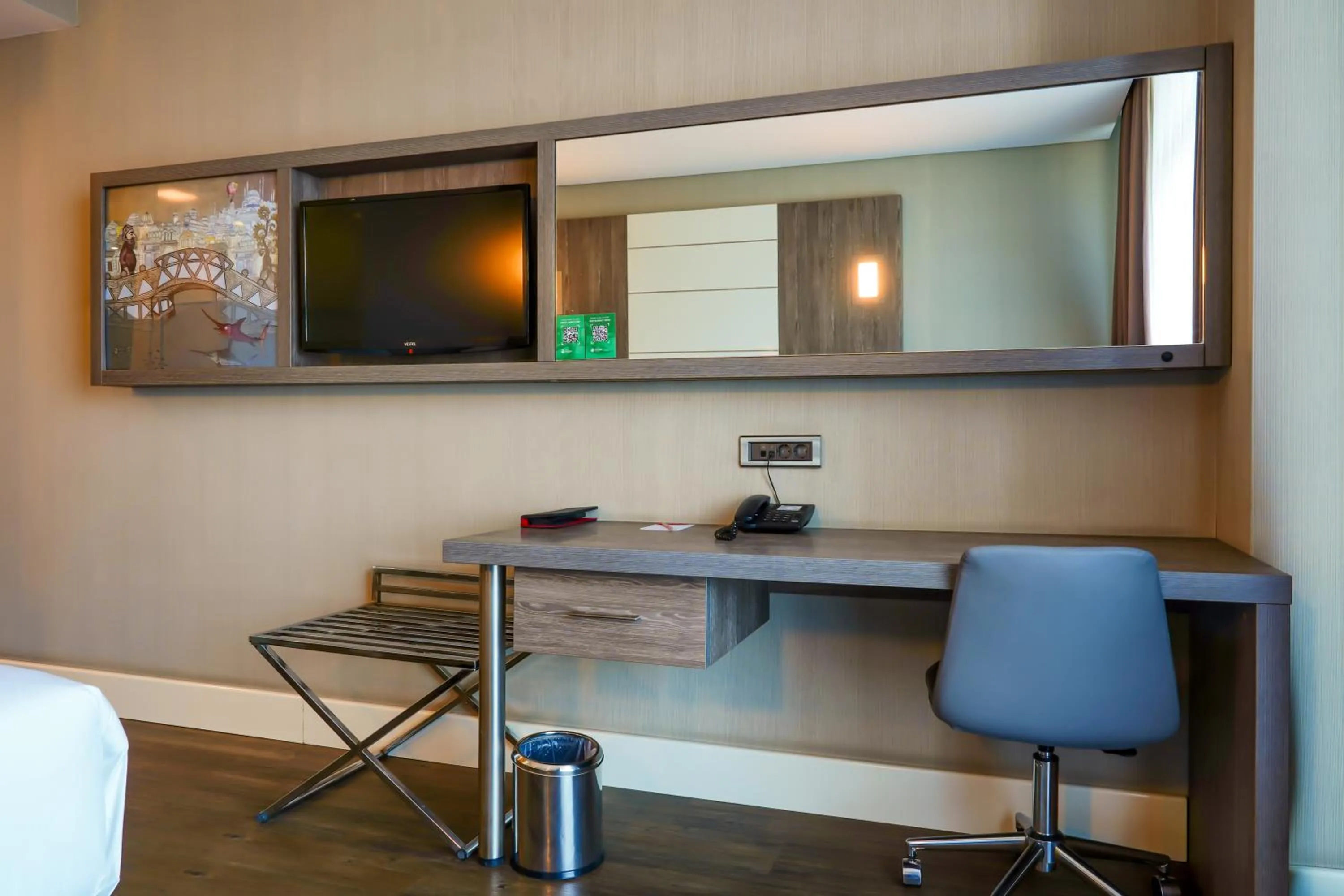 TV and multimedia in Ramada Encore Istanbul Bayrampasa