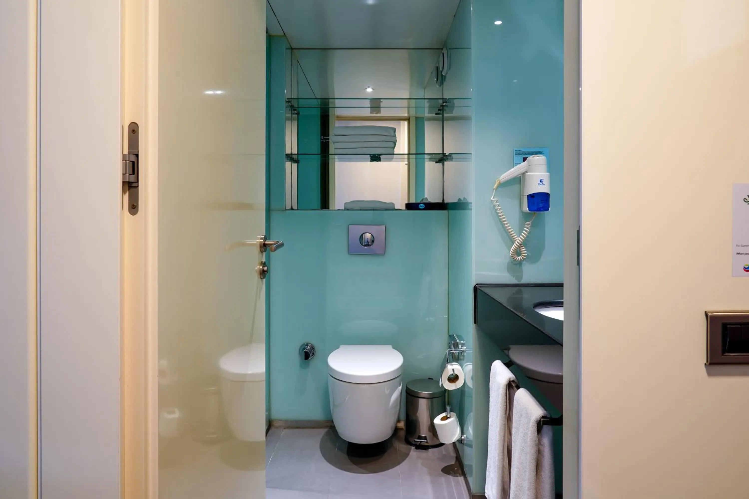 Bathroom in Ramada Encore Istanbul Bayrampasa