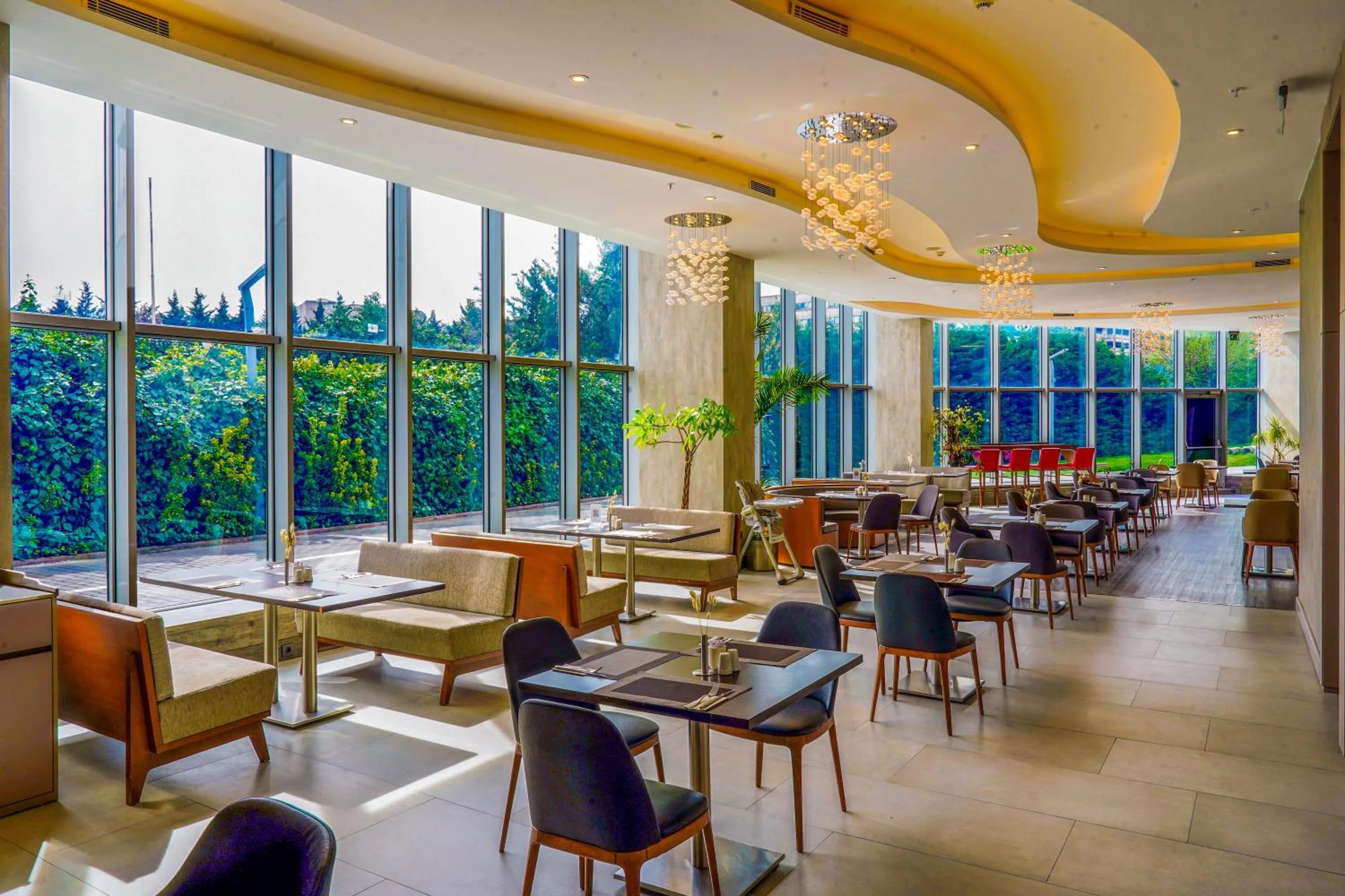 Restaurant/places to eat in Ramada Encore Istanbul Bayrampasa