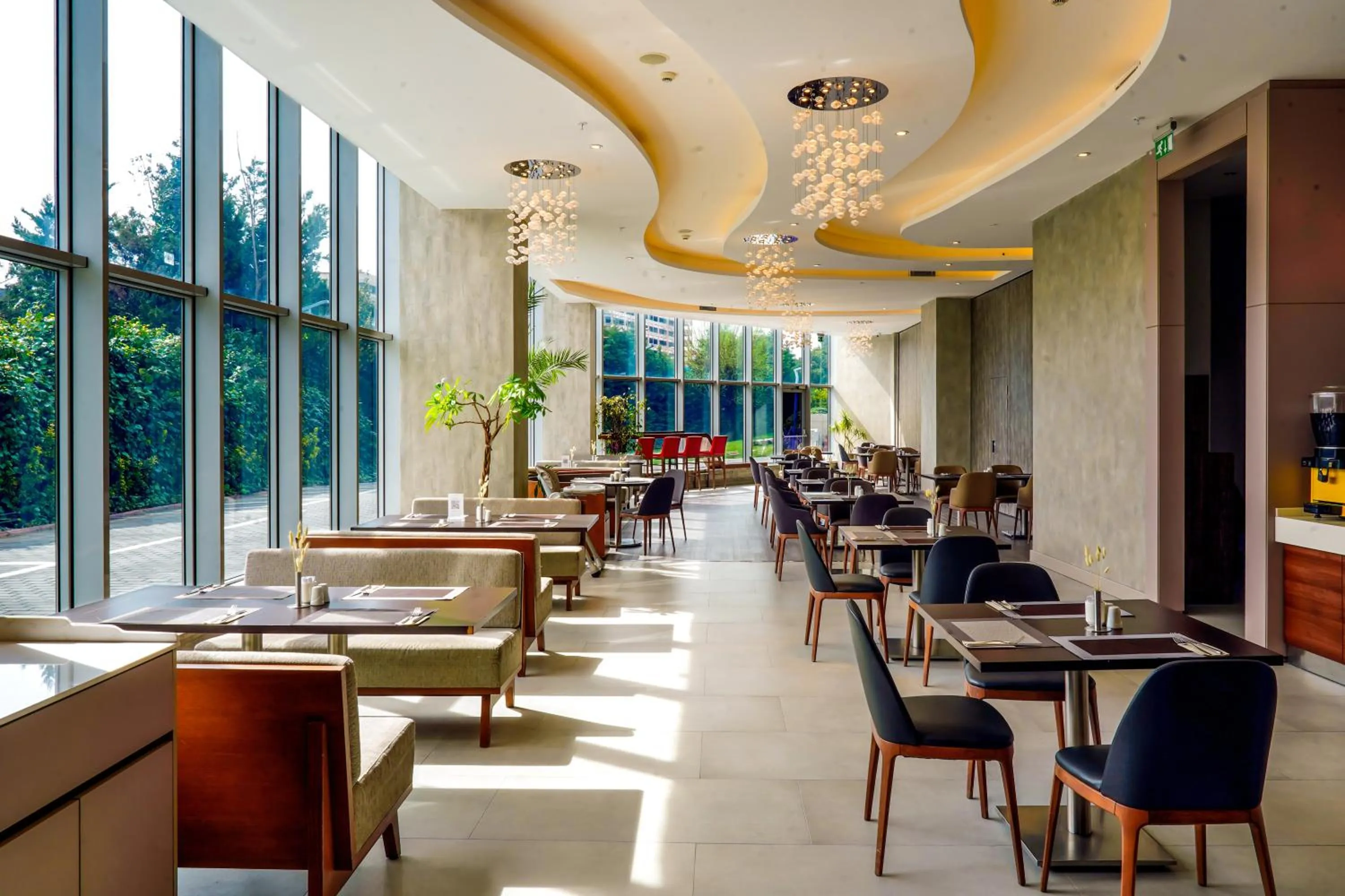 Restaurant/places to eat in Ramada Encore Istanbul Bayrampasa
