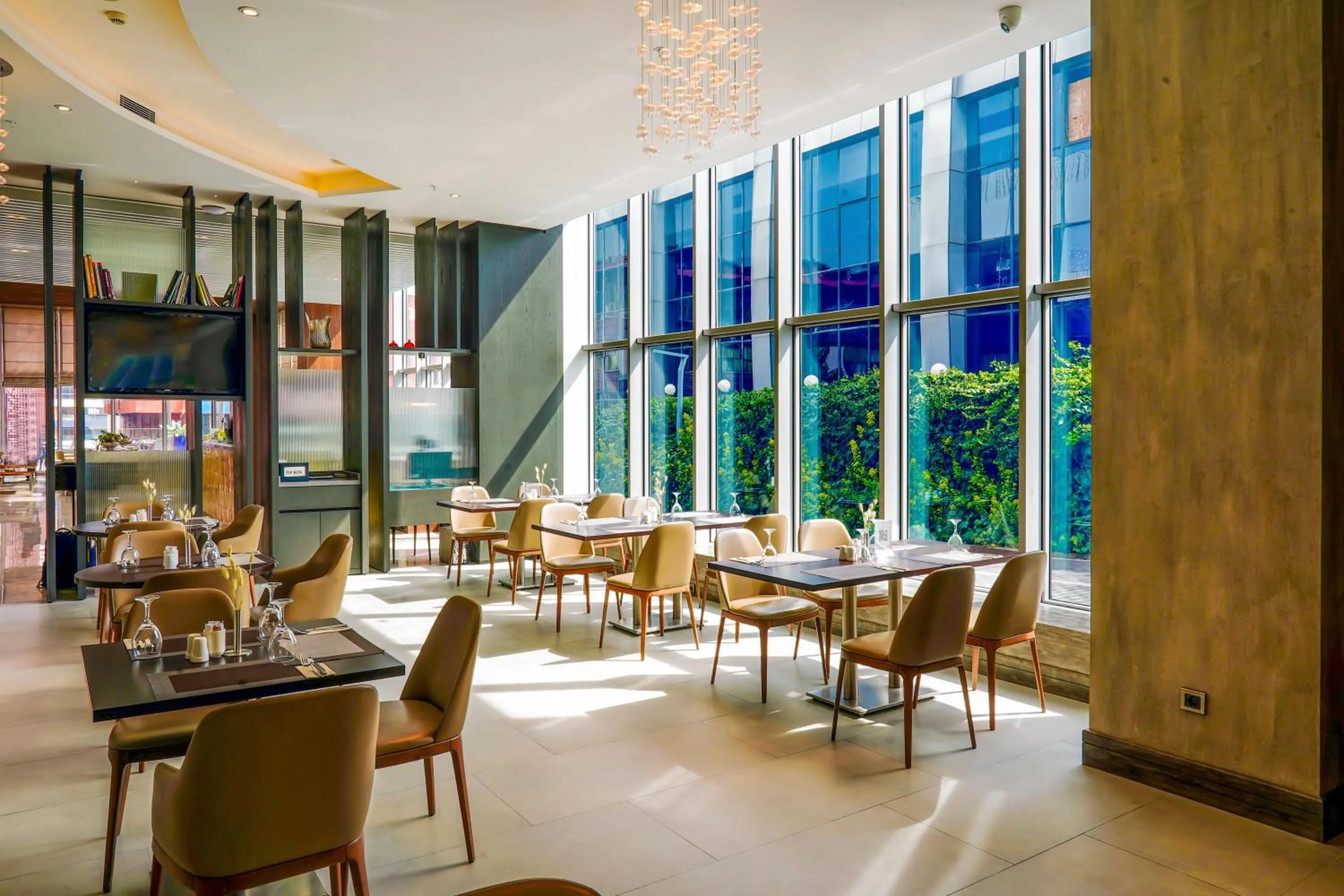 Restaurant/places to eat in Ramada Encore Istanbul Bayrampasa