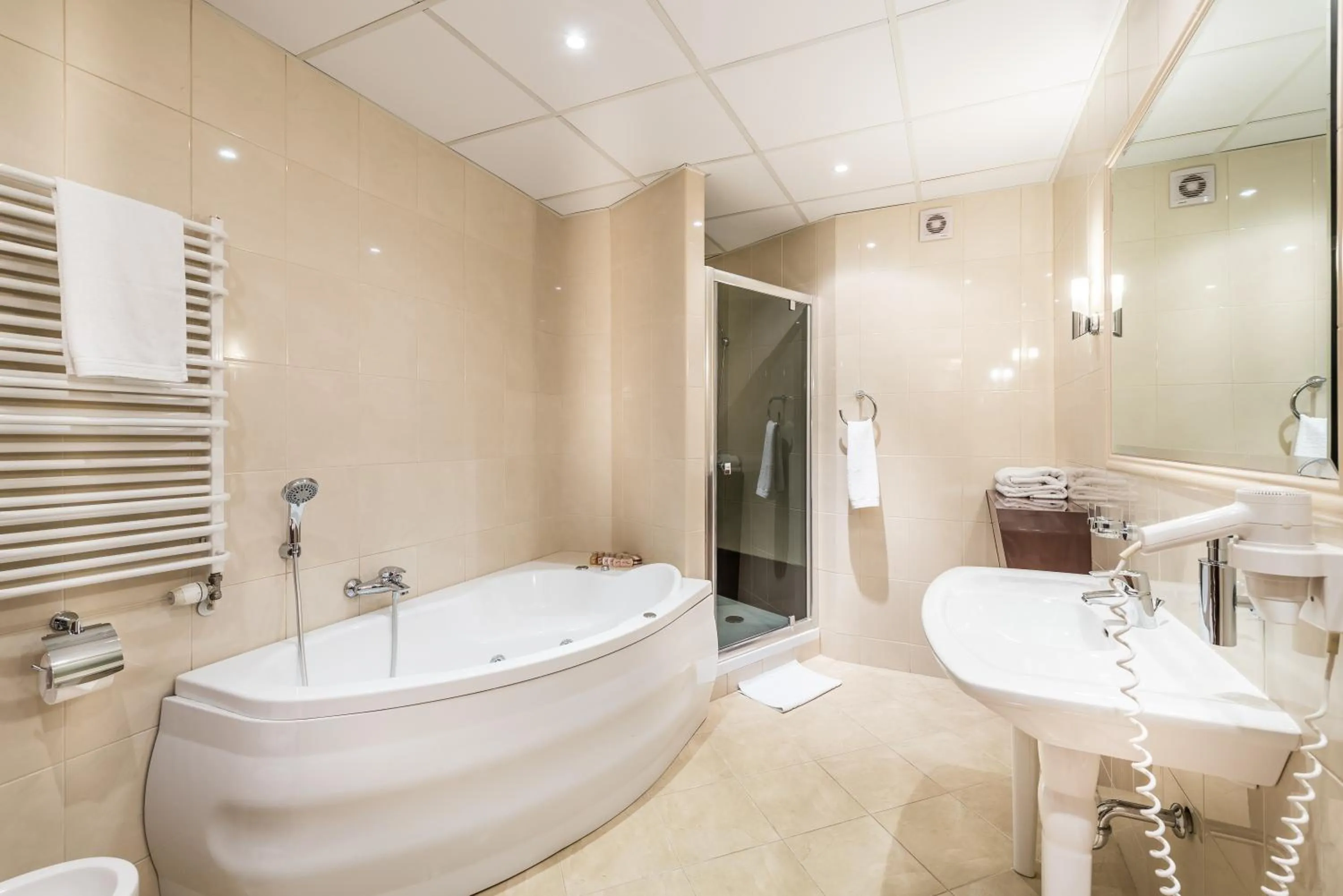 Shower in Hotel Filmar