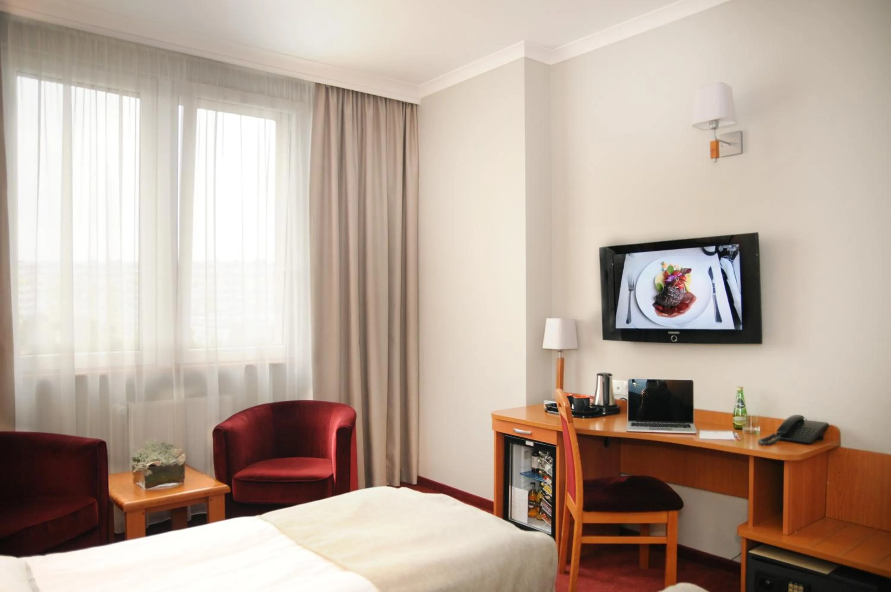 Photo of the whole room, Bed in Hotel Filmar