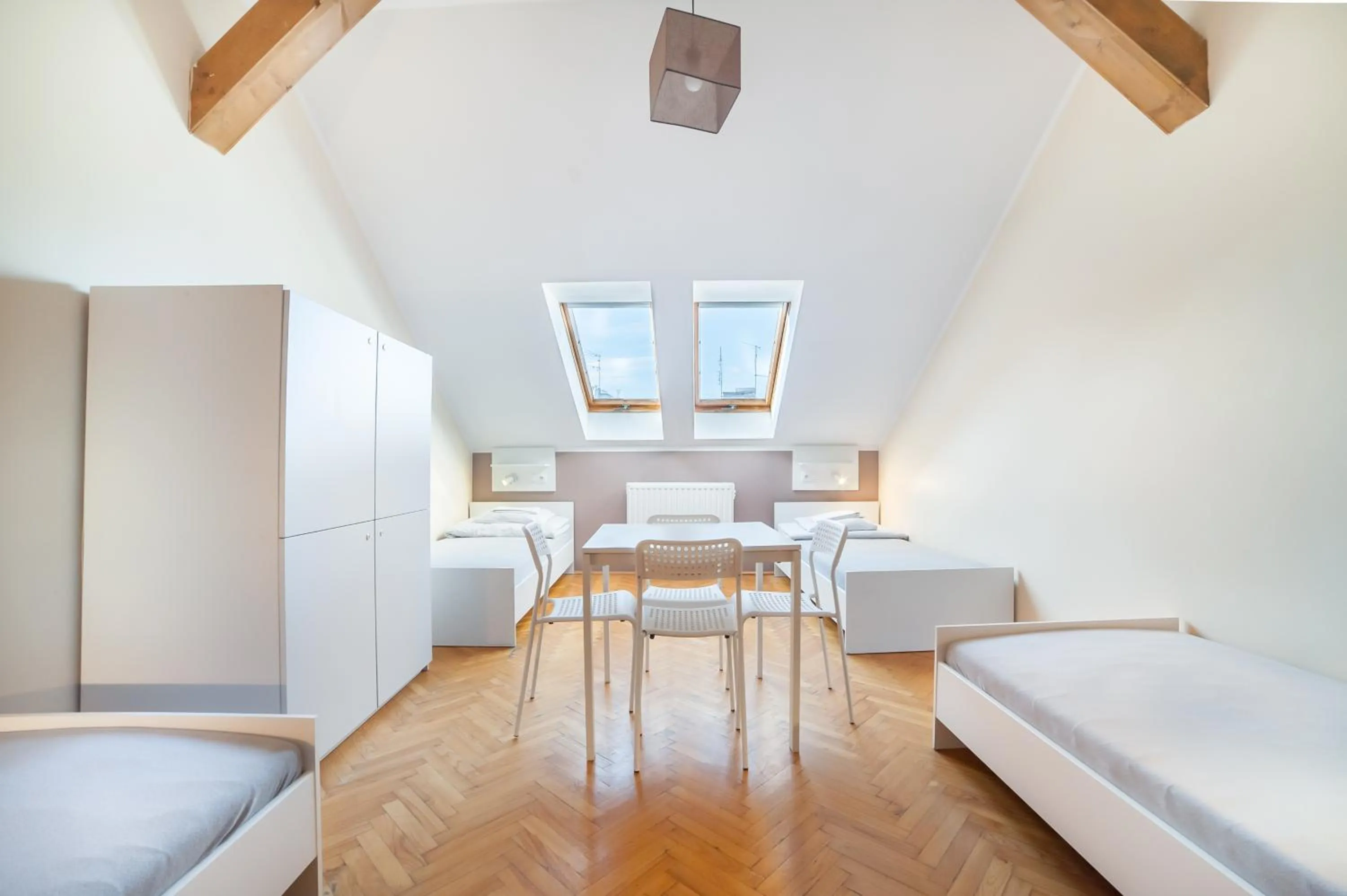 Bed in Dizzy Daisy Hostel