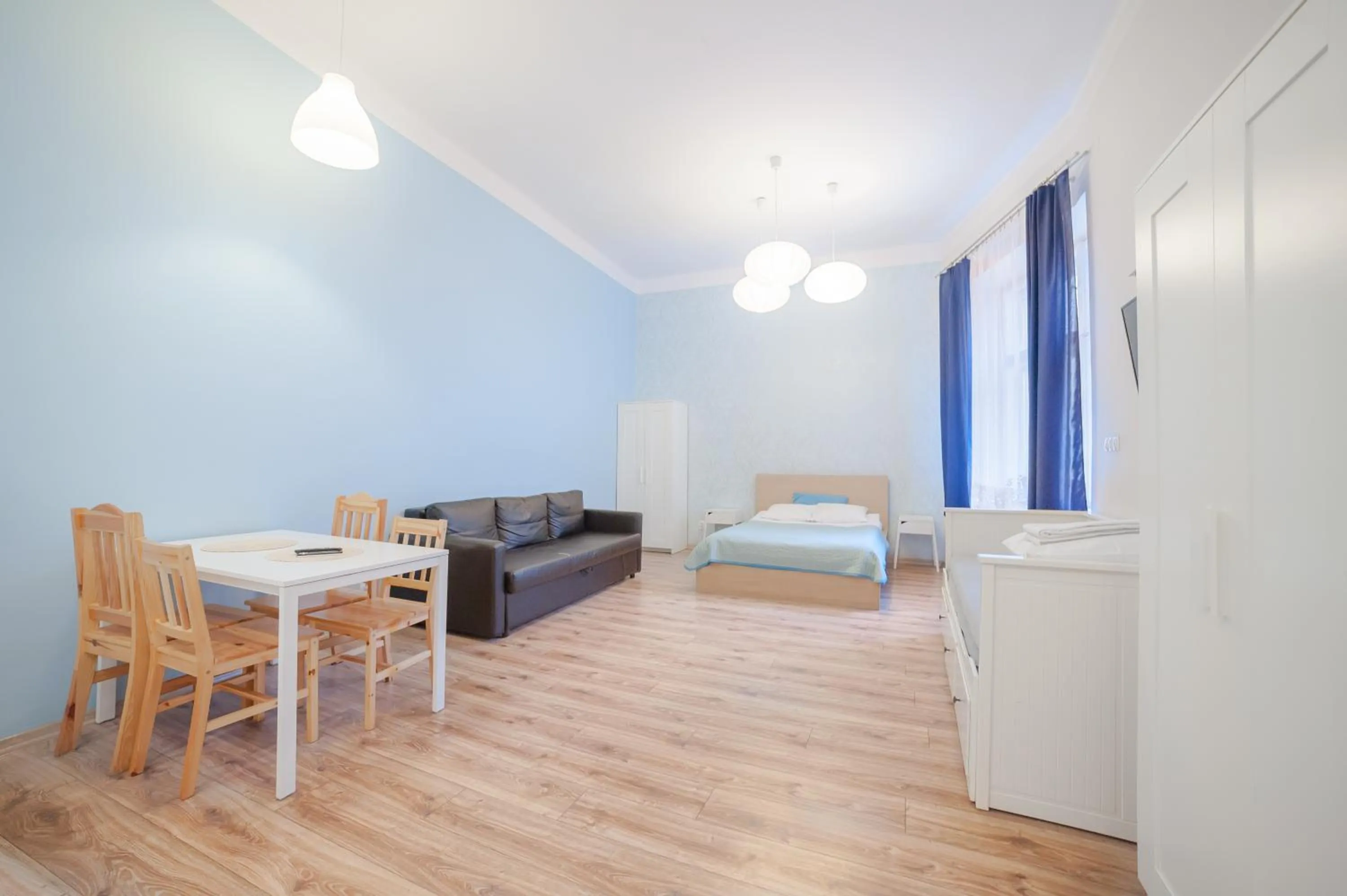 Seating area in Dizzy Daisy Hostel